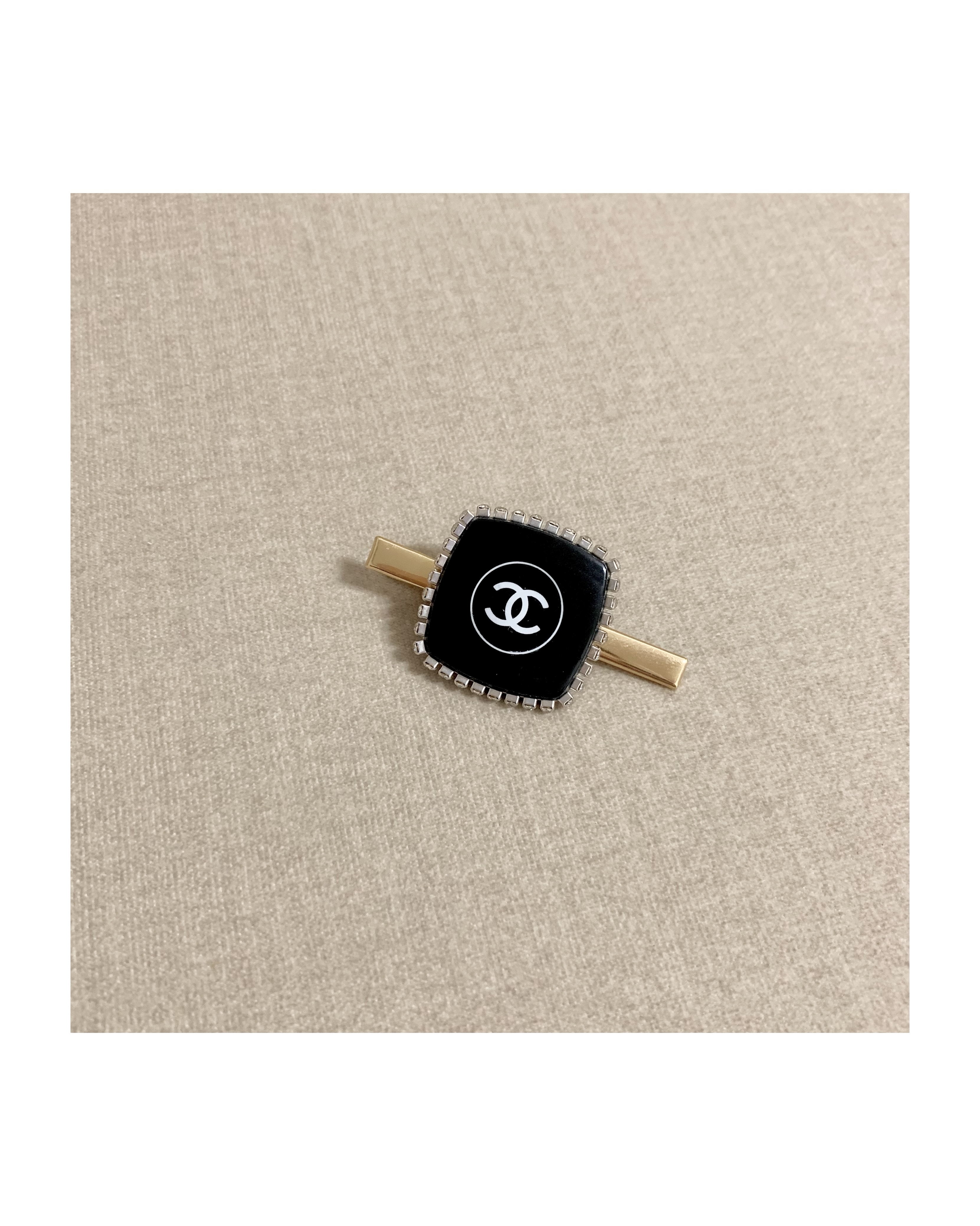 CHANEL cosmetic cubic hairpin no.11