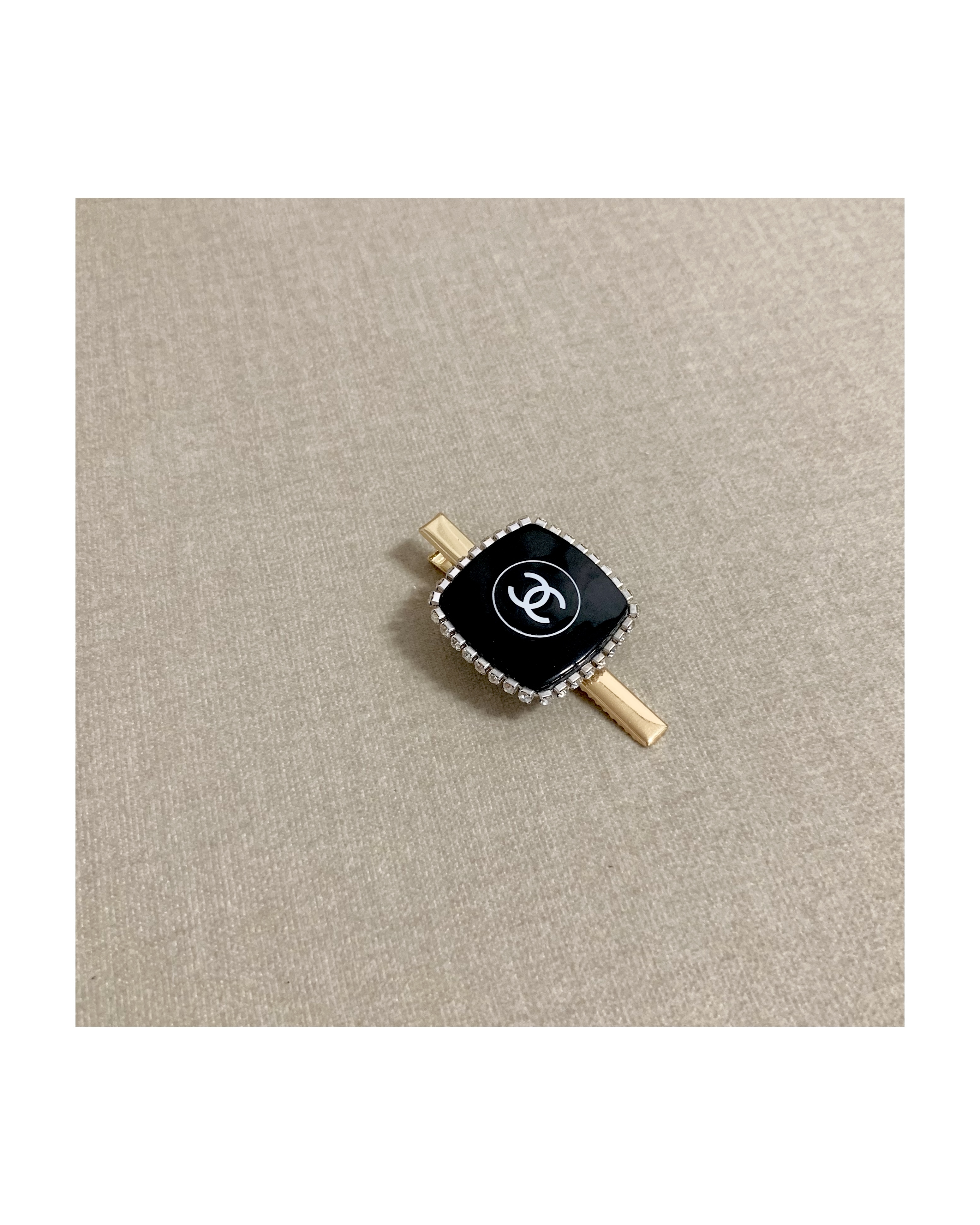 CHANEL cosmetic cubic hairpin no.11