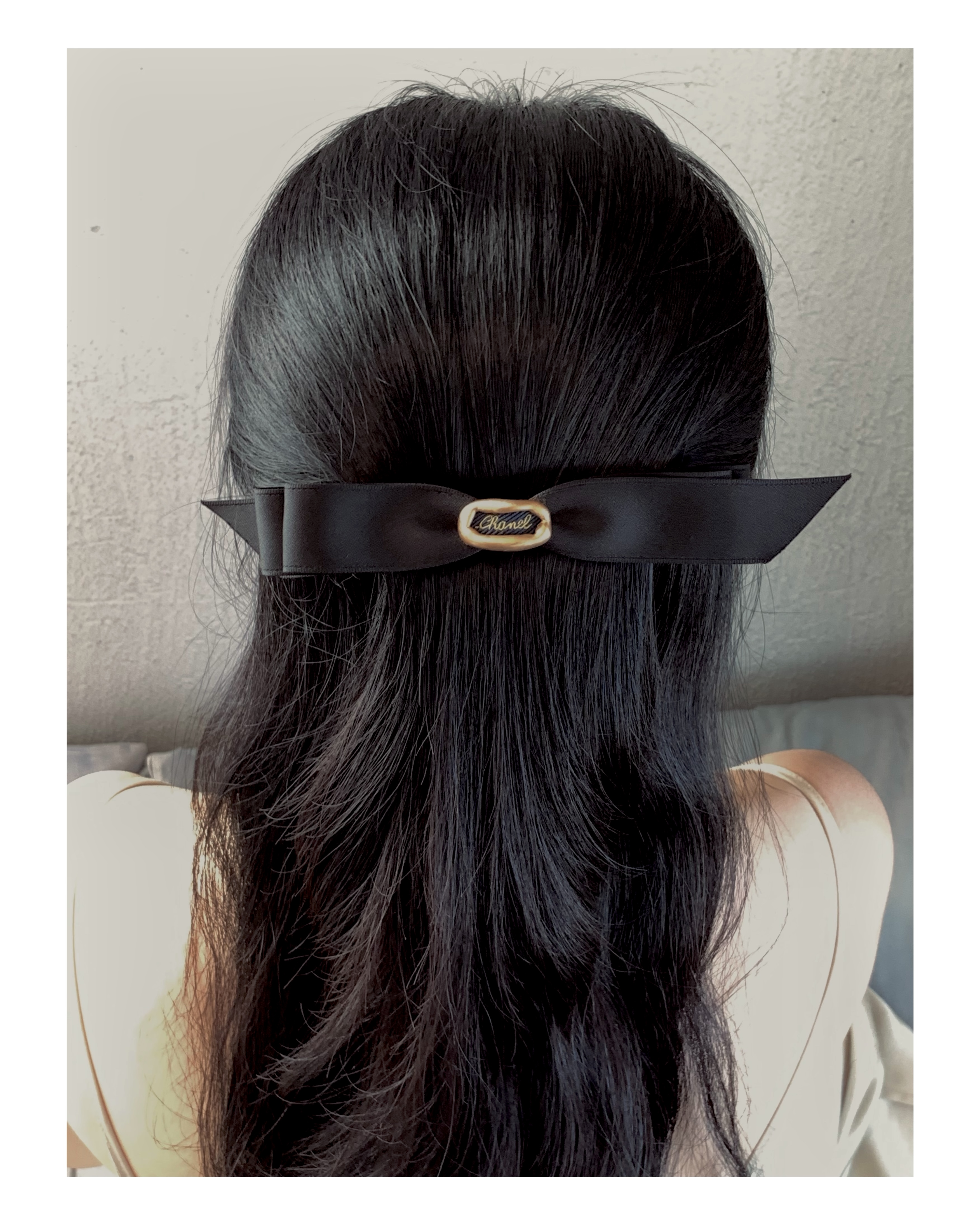 CHANEL navy Initial ribbon hairclip no.49