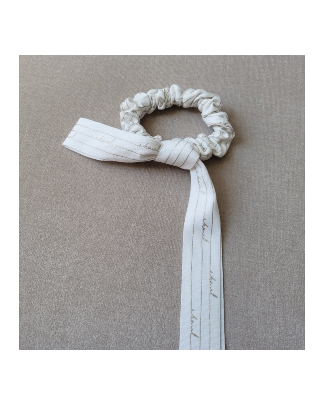 CHANEL cursive letter ribbon hair tie no.51