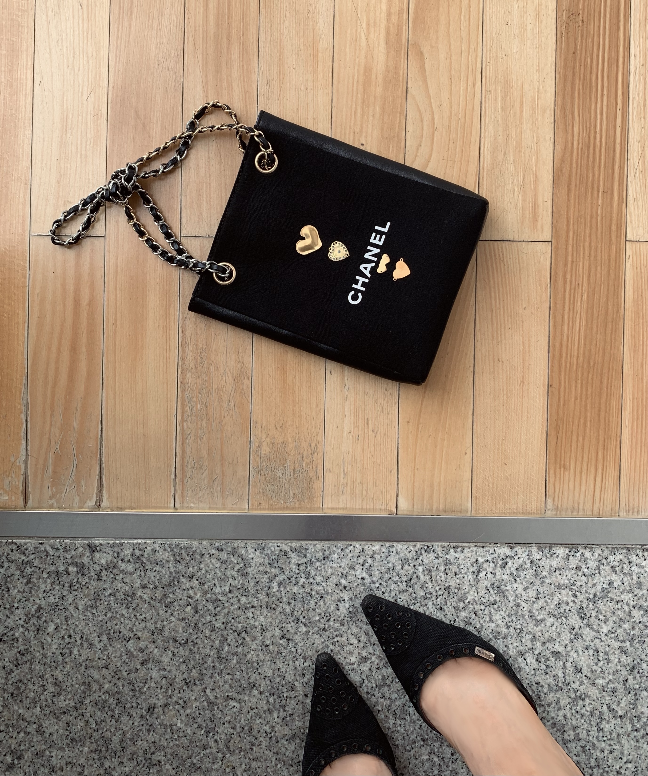 CHANEL dust X leather Initial bag (Heart edition) no.33