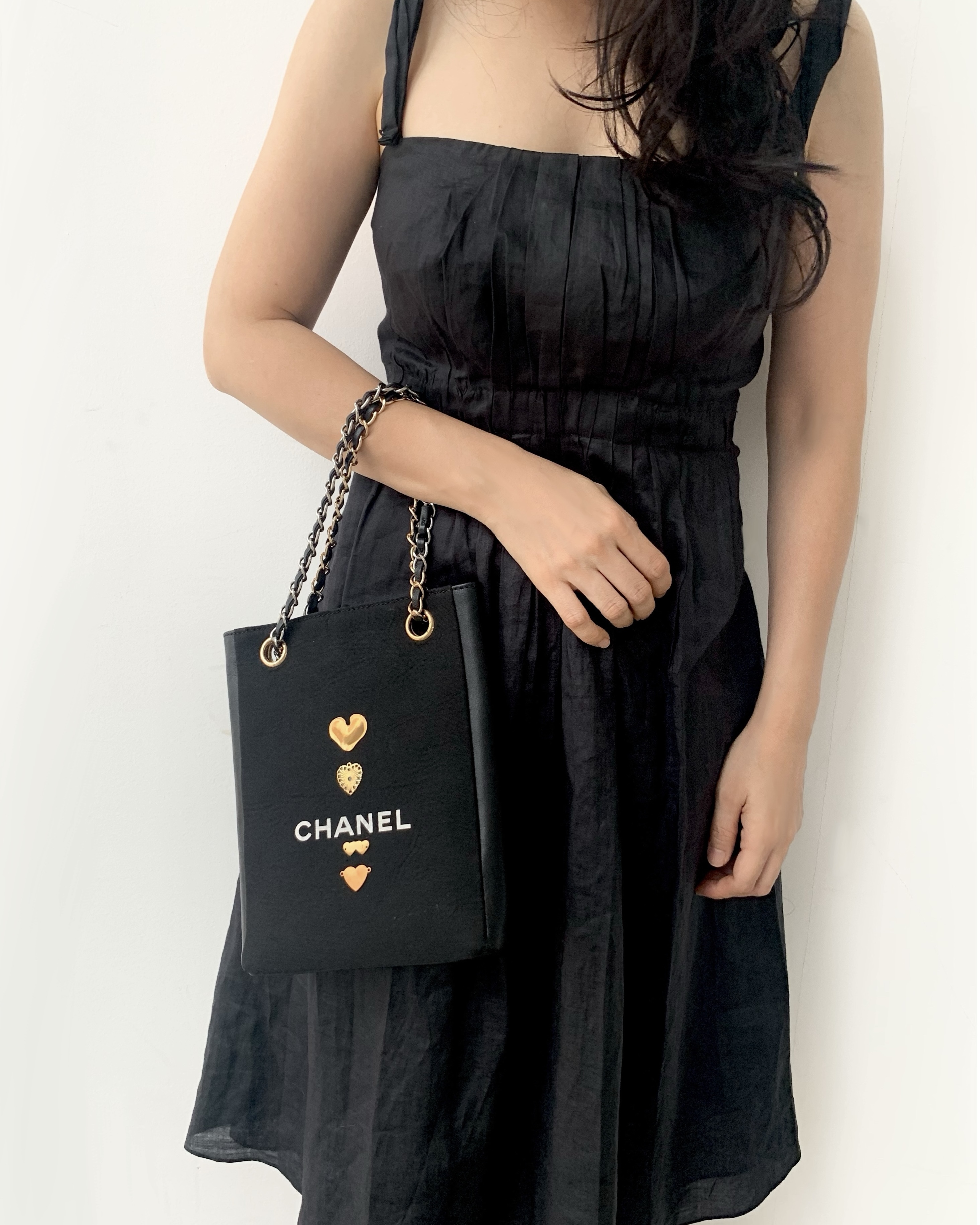 CHANEL dust X leather Initial bag (Heart edition) no.33