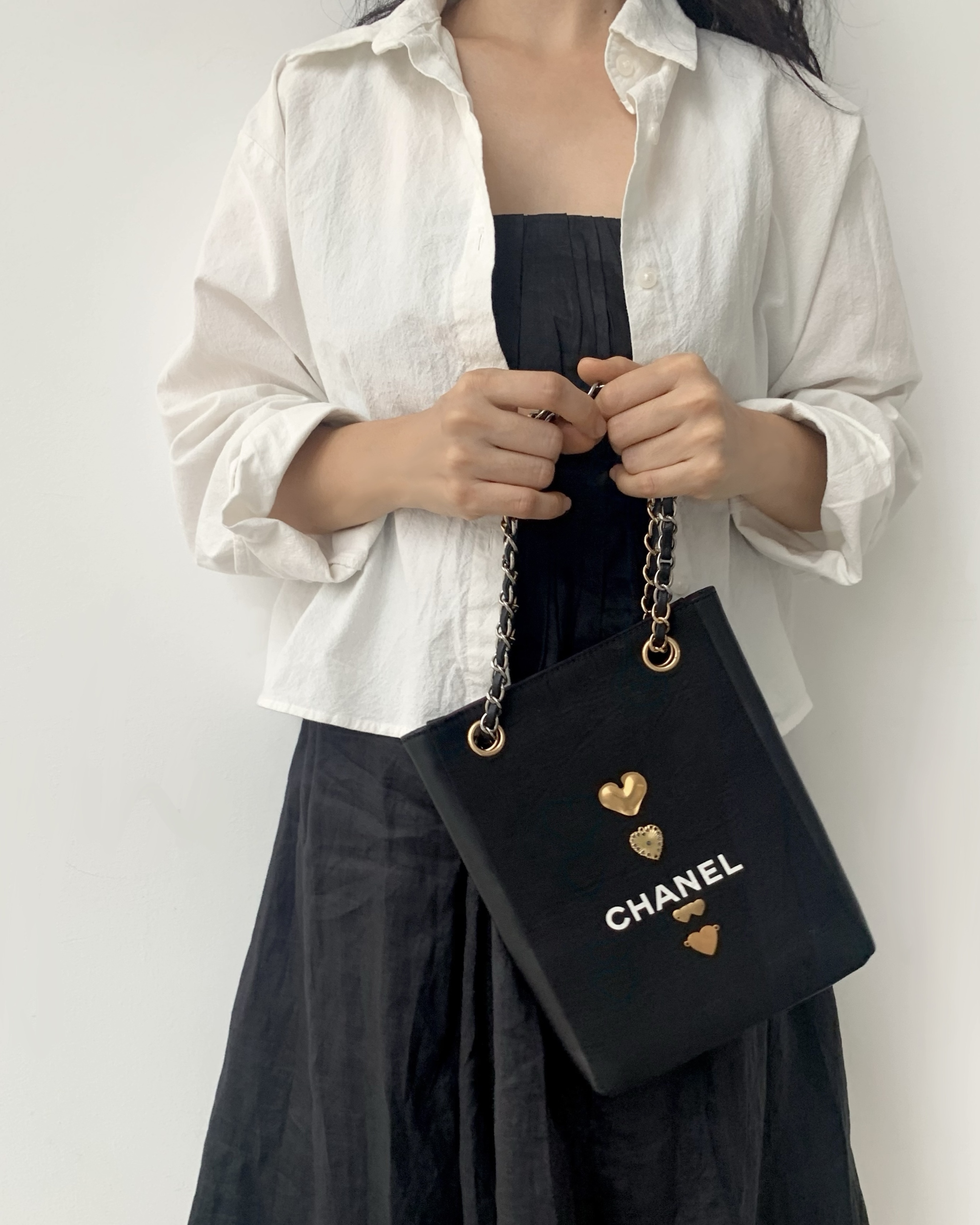 CHANEL dust X leather Initial bag (Heart edition) no.33