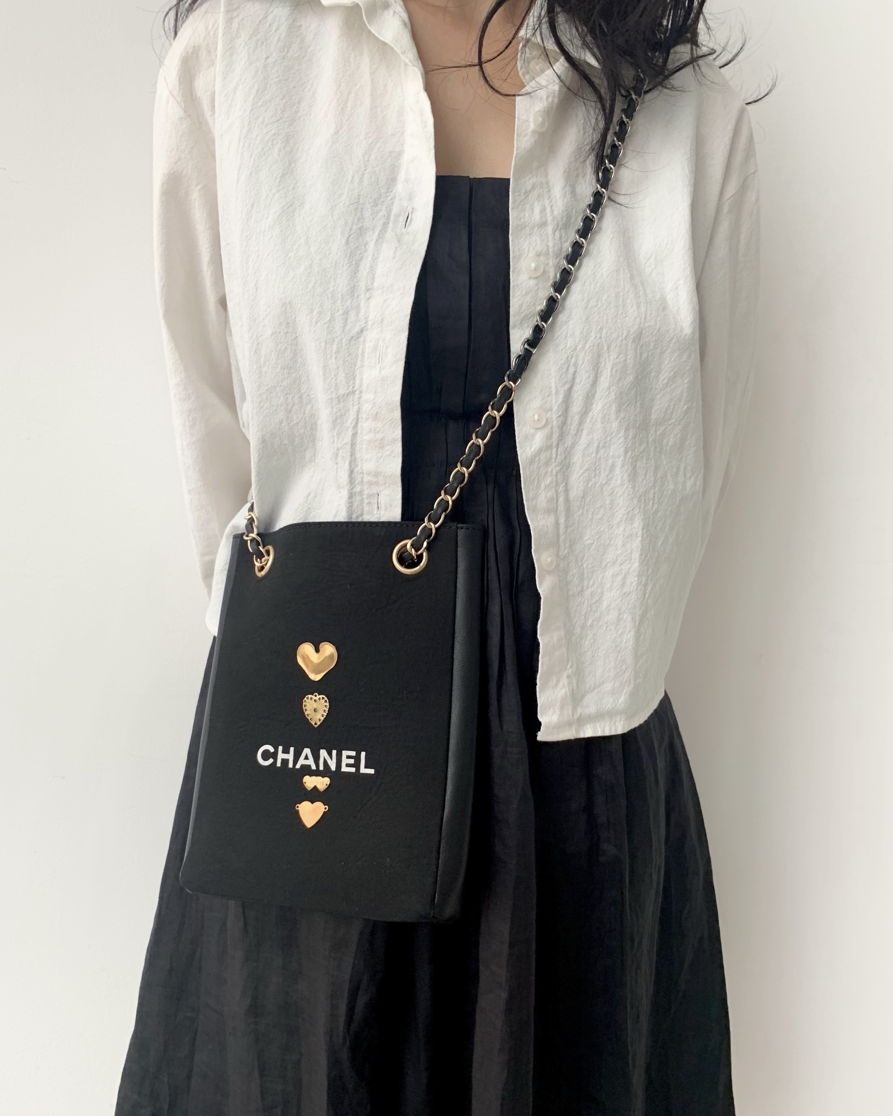 CHANEL dust X leather Initial bag (Heart edition) no.33