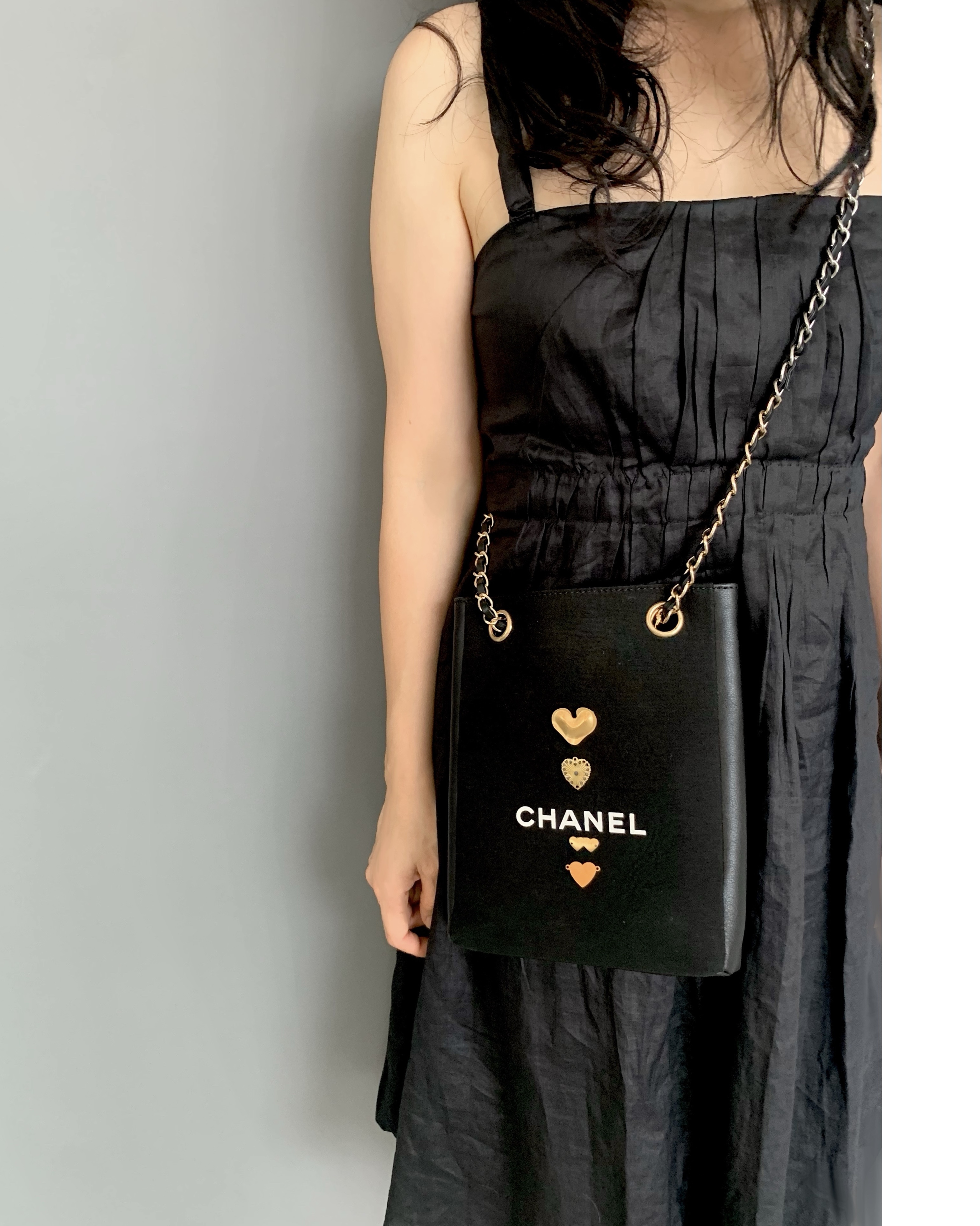 CHANEL dust X leather Initial bag (Heart edition) no.33