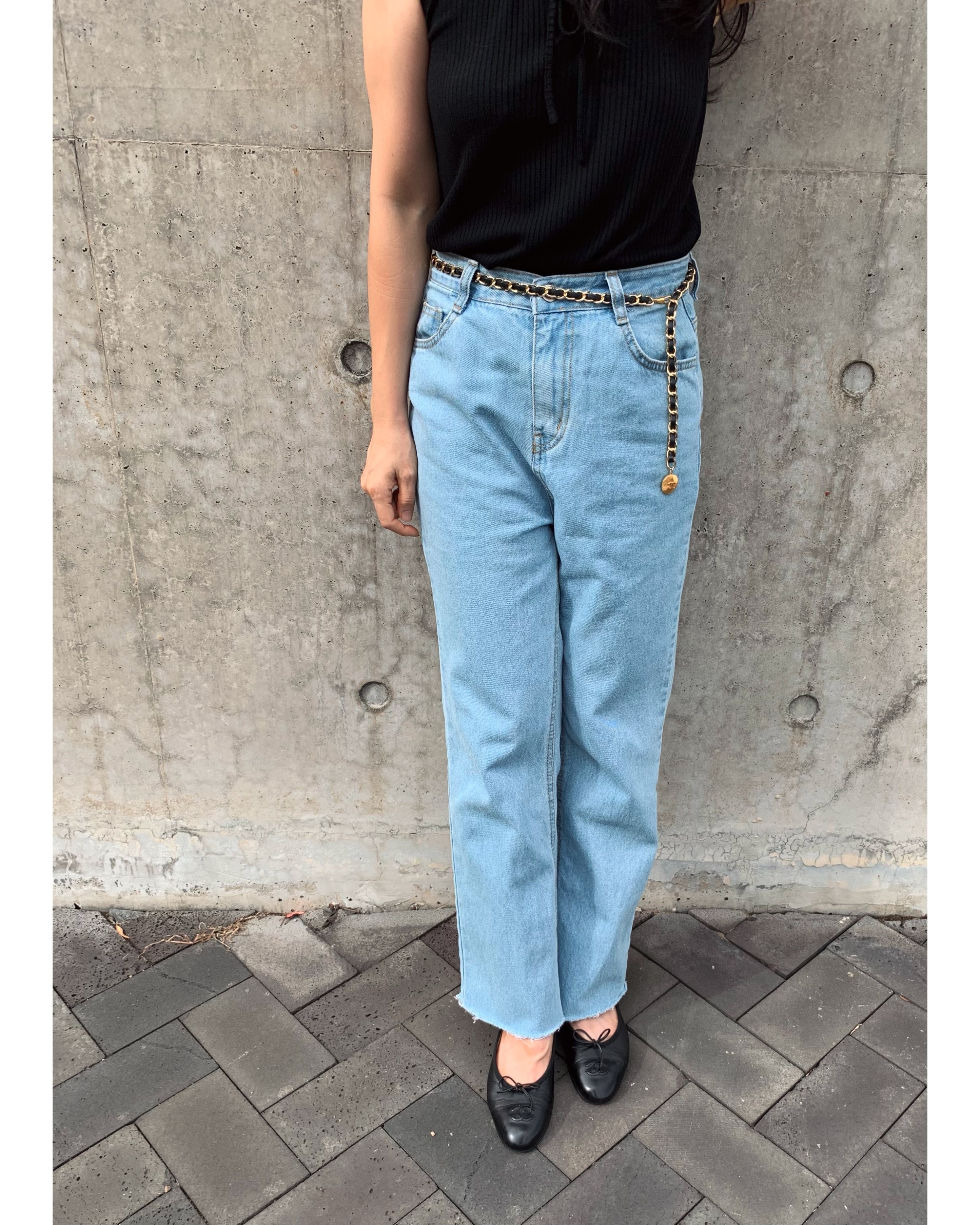 CHANEL button no.62