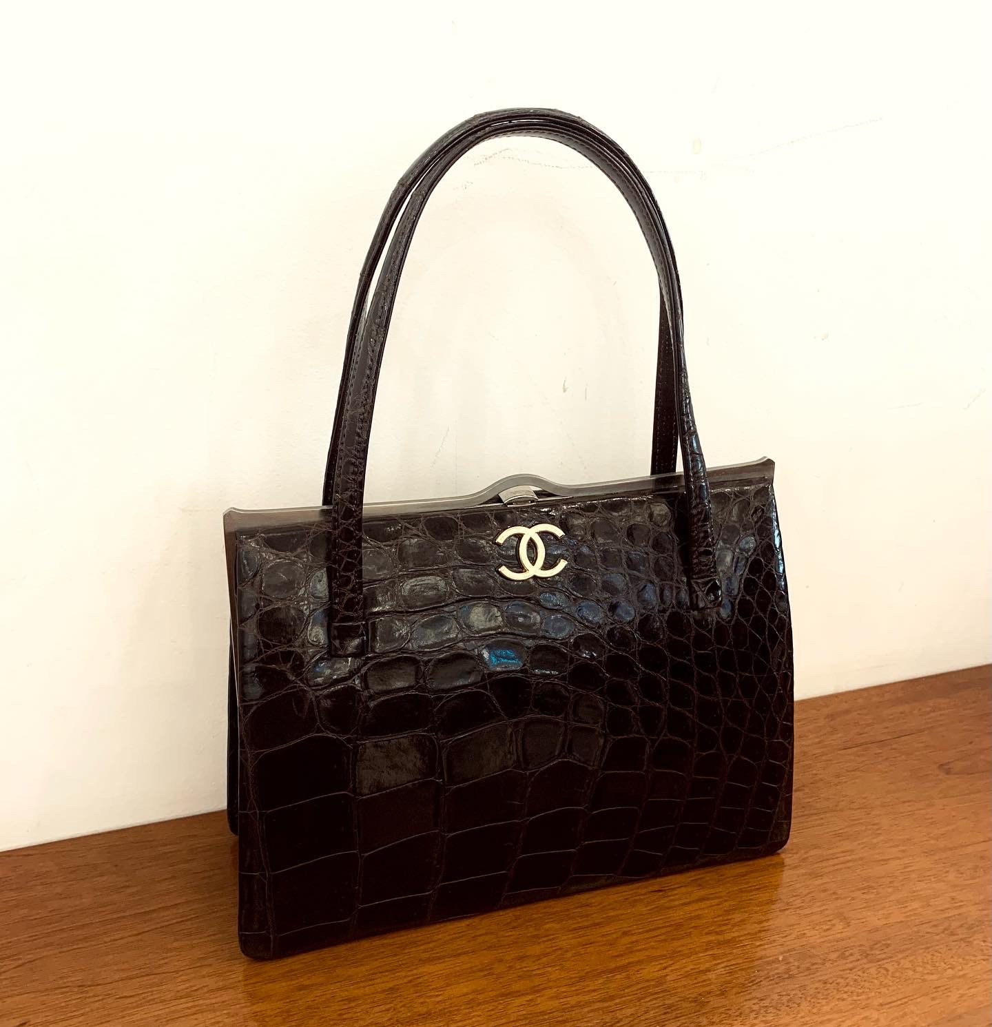 GENUINE vintage crocodile bag X CHANEL hanger CC objet no.36