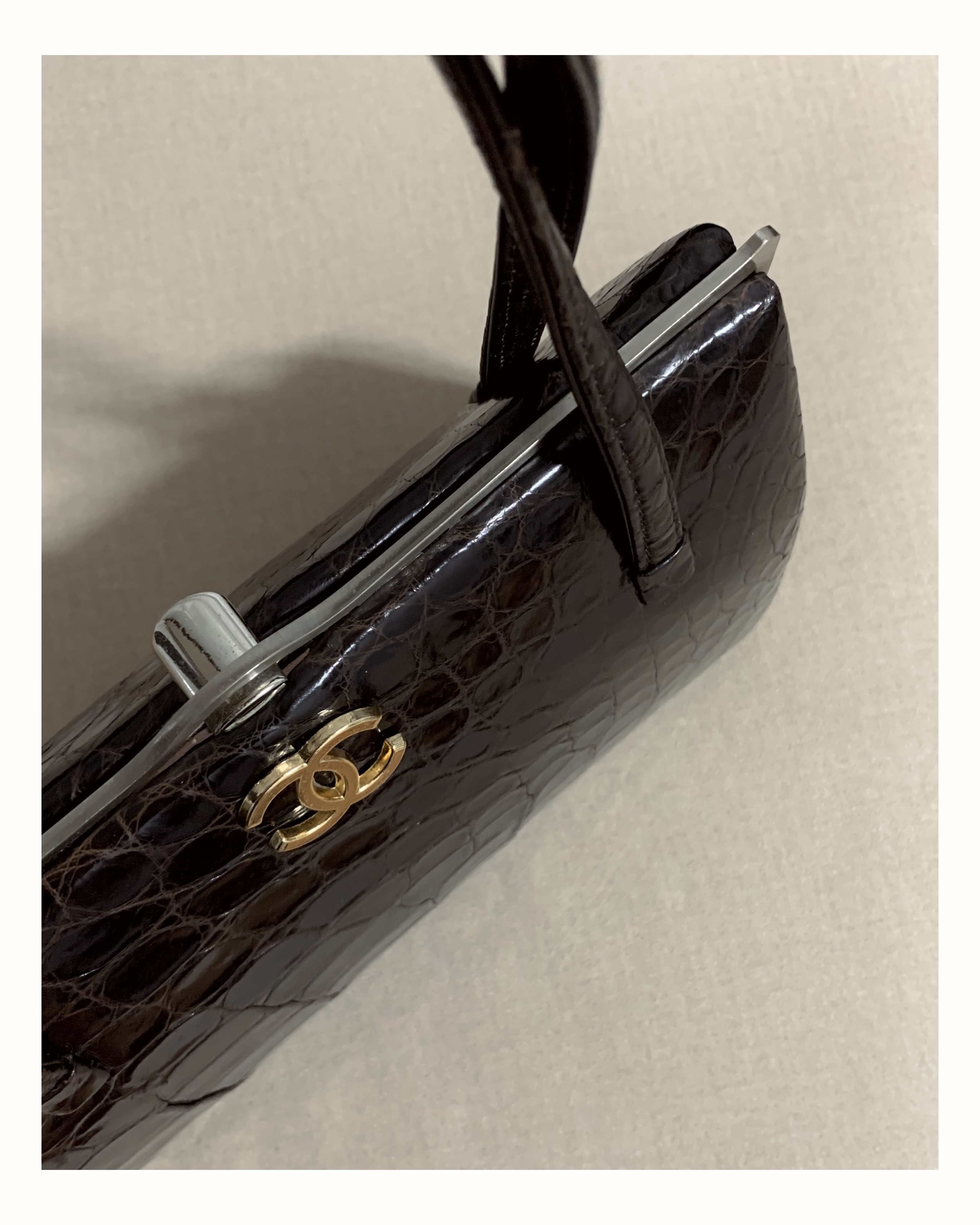 GENUINE vintage crocodile bag X CHANEL hanger CC objet no.36