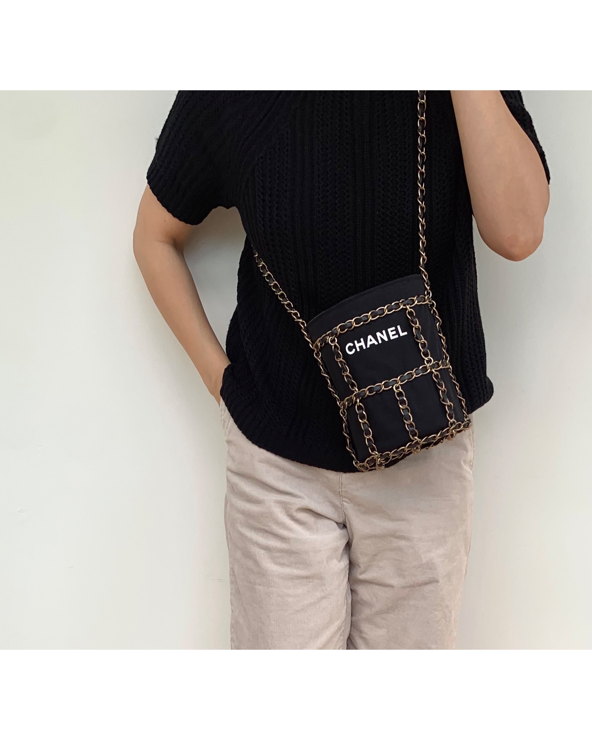 CHANEL cage chain bag no.37