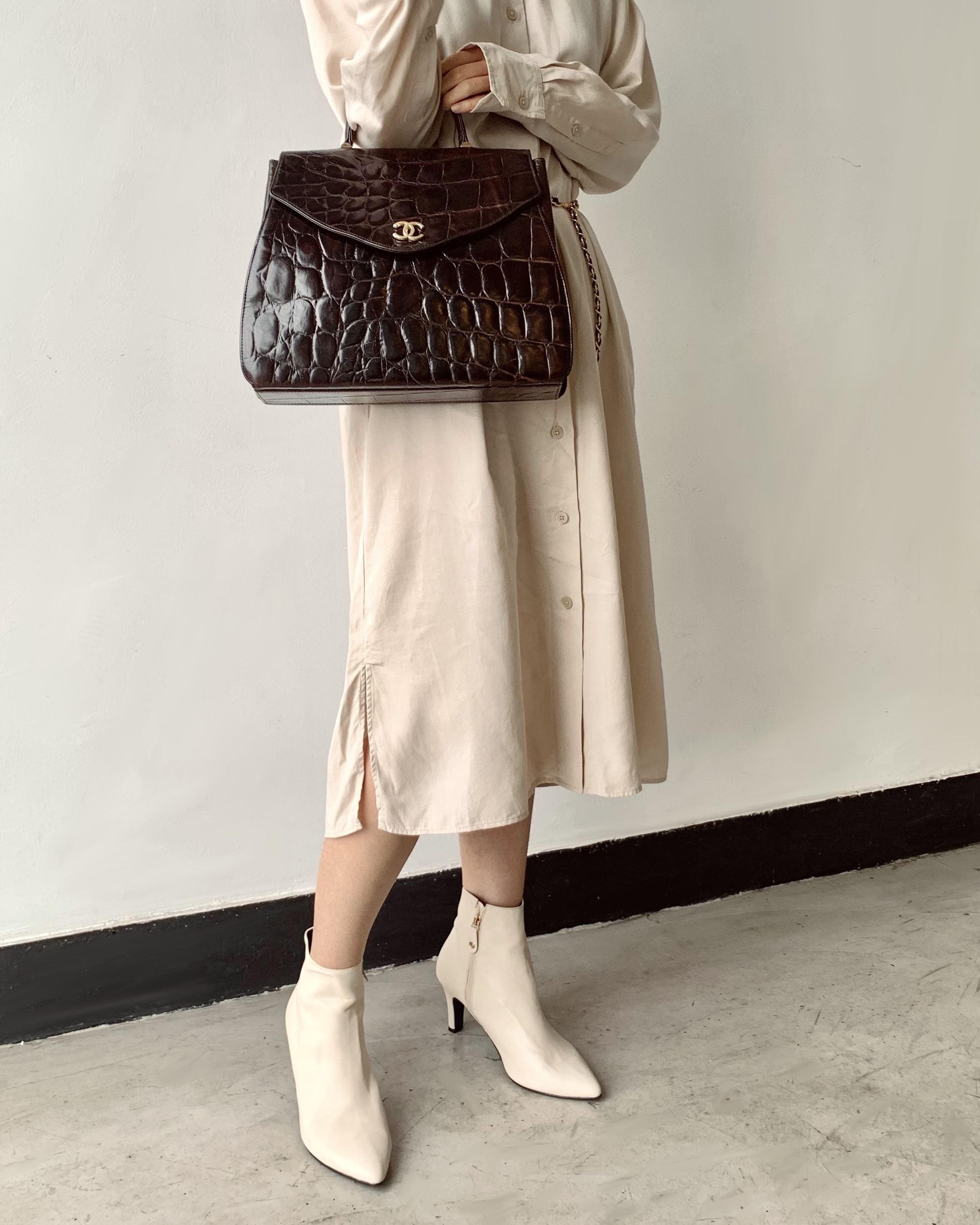 GENUINE vintage crocodile bag X CHANEL hanger CC objet no.38
