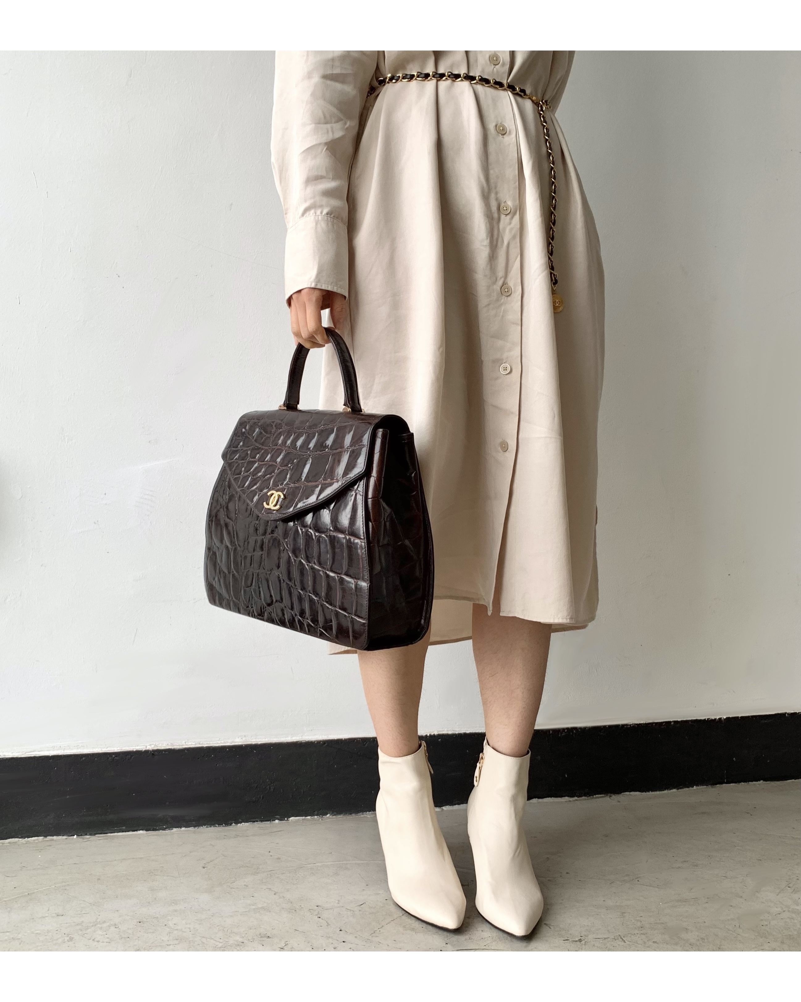 GENUINE vintage crocodile bag X CHANEL hanger CC objet no.38