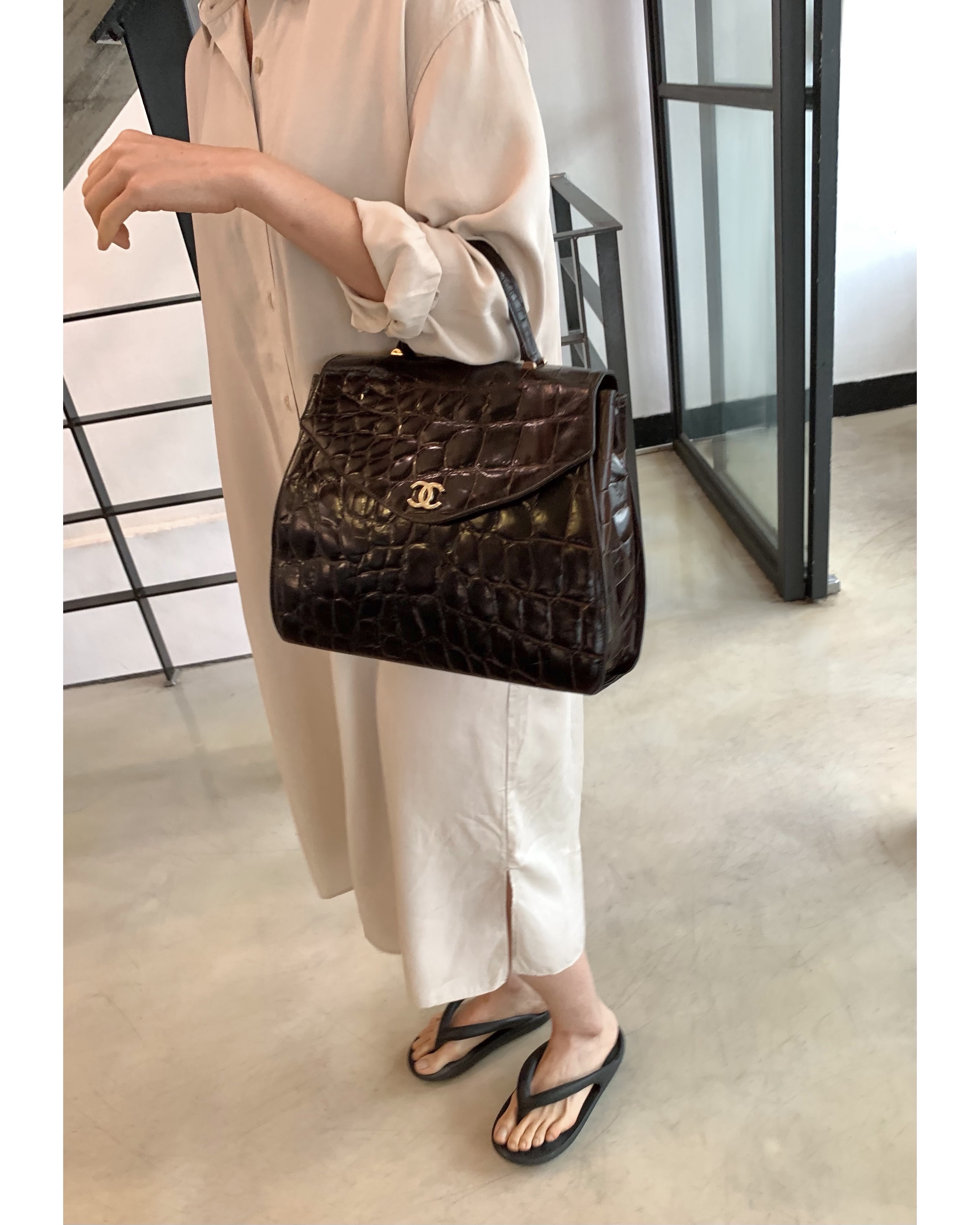 GENUINE vintage crocodile bag X CHANEL hanger CC objet no.38