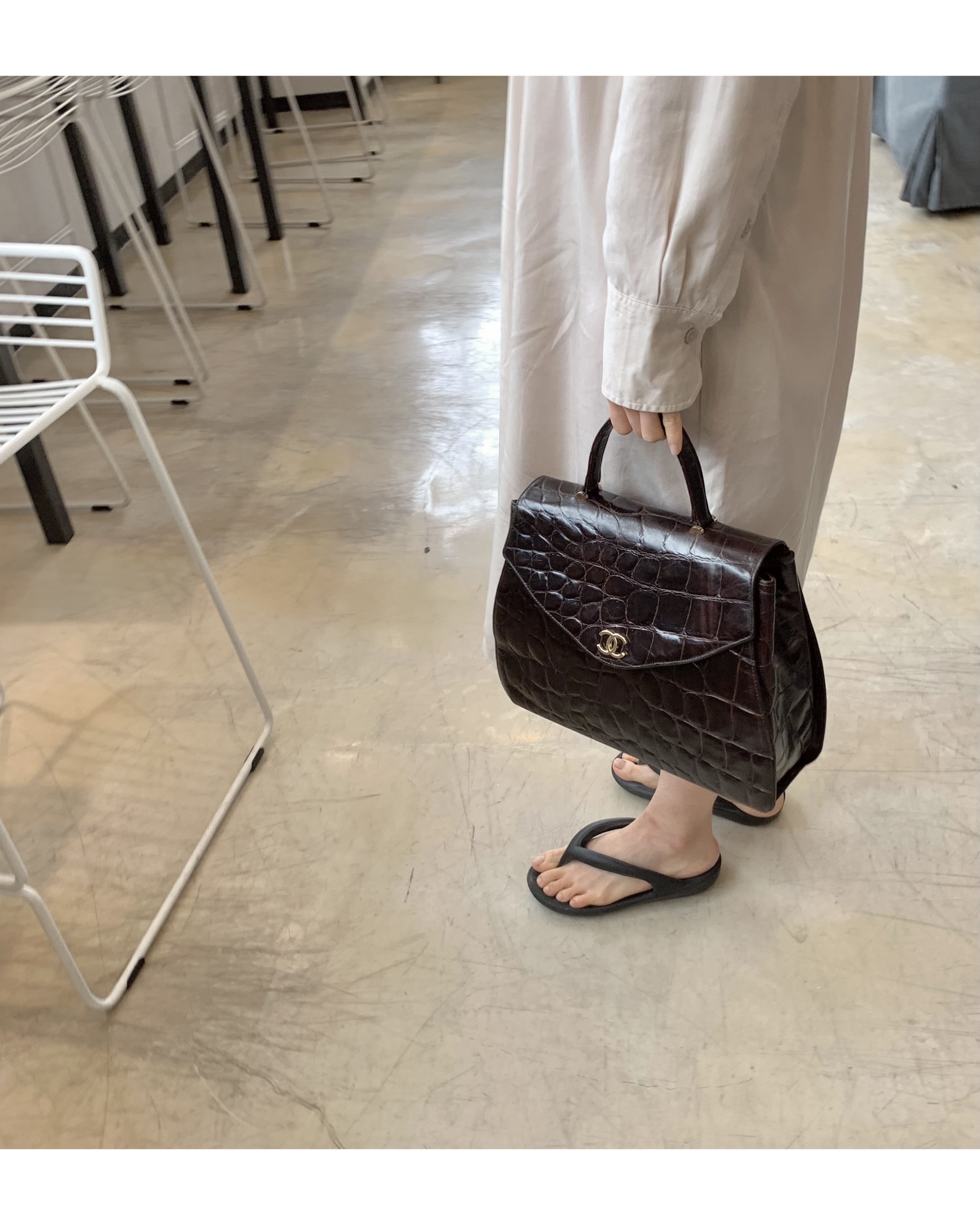 GENUINE vintage crocodile bag X CHANEL hanger CC objet no.38