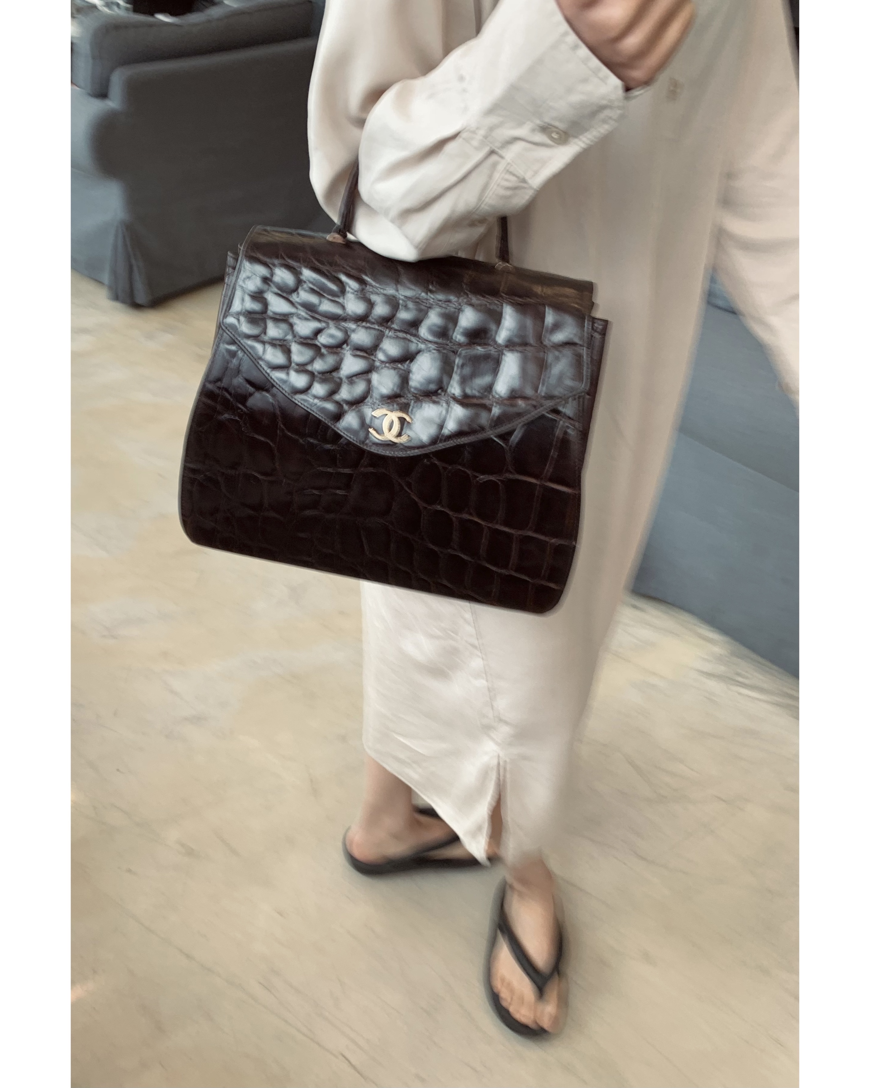 GENUINE vintage crocodile bag X CHANEL hanger CC objet no.38