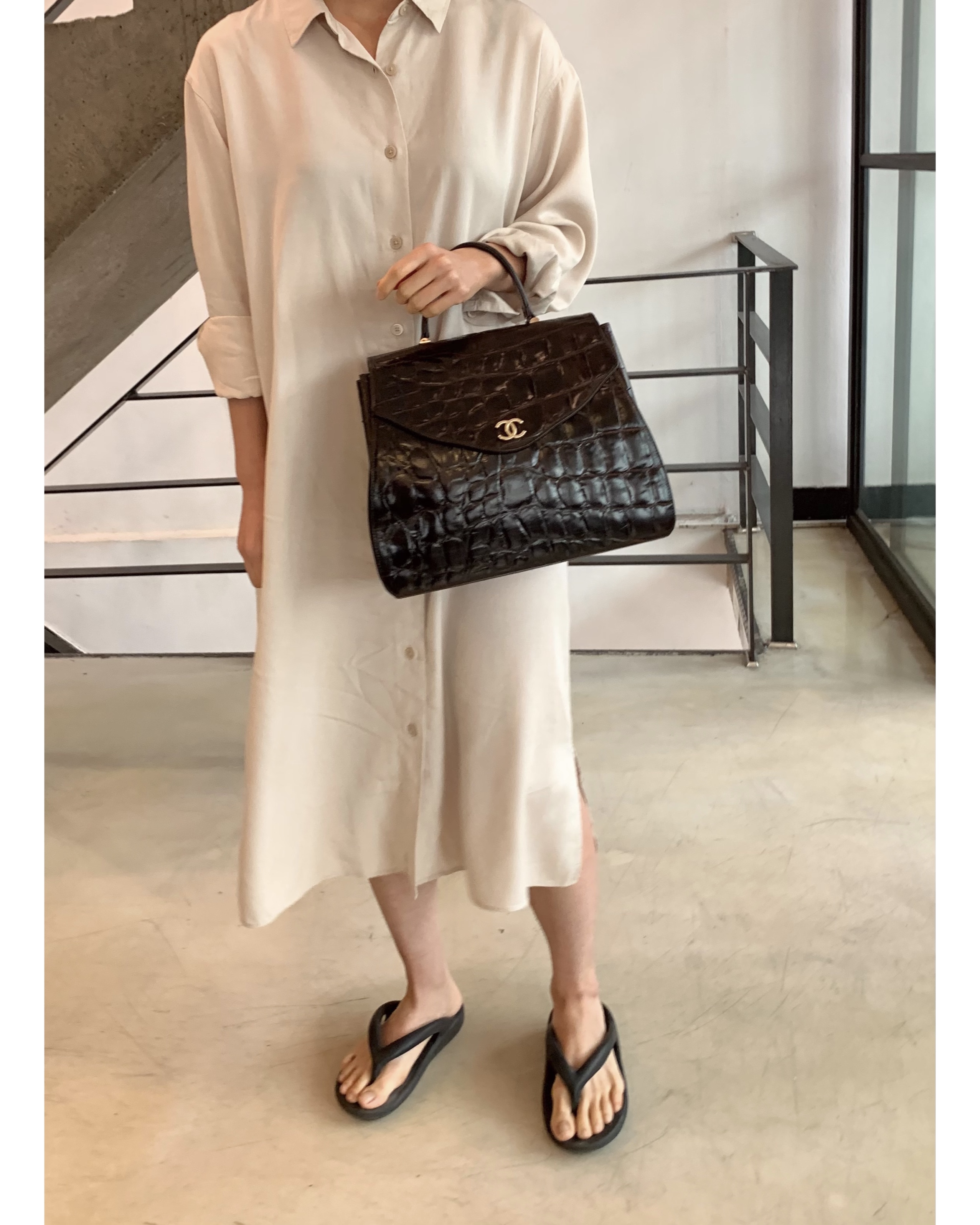 GENUINE vintage crocodile bag X CHANEL hanger CC objet no.38