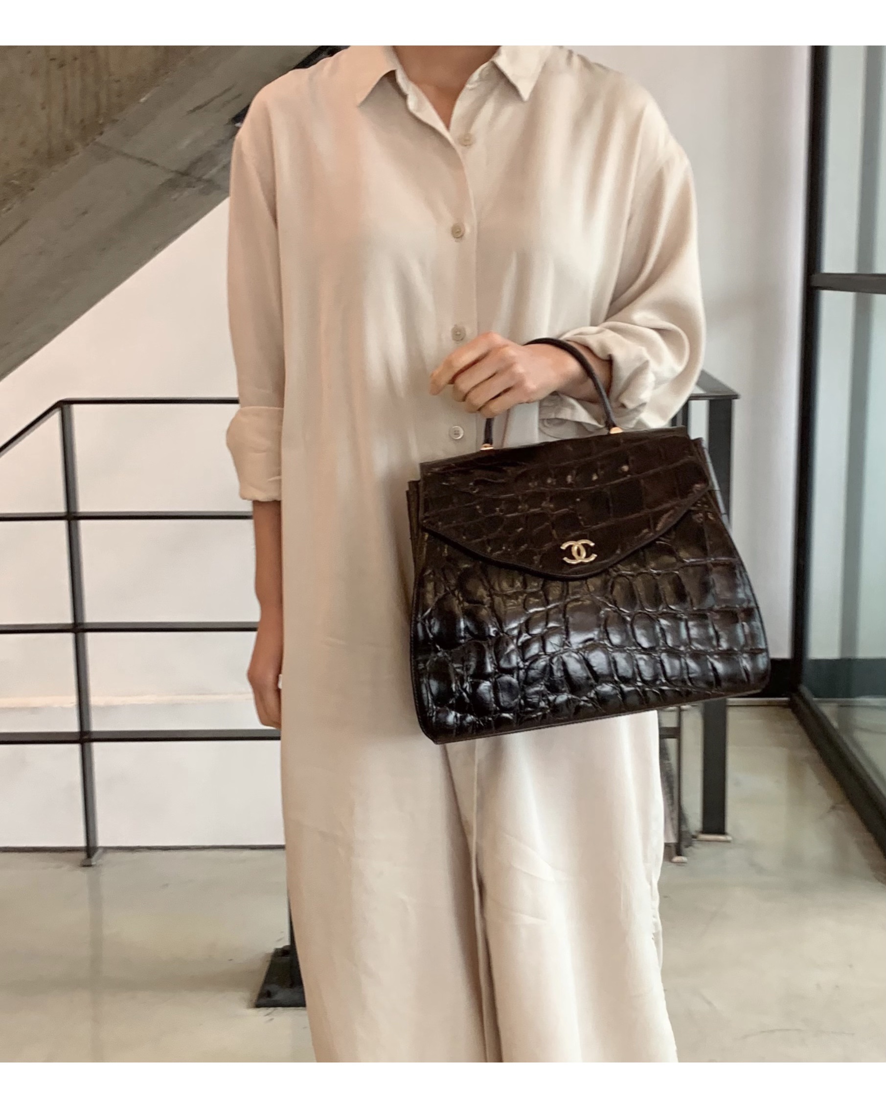 GENUINE vintage crocodile bag X CHANEL hanger CC objet no.38
