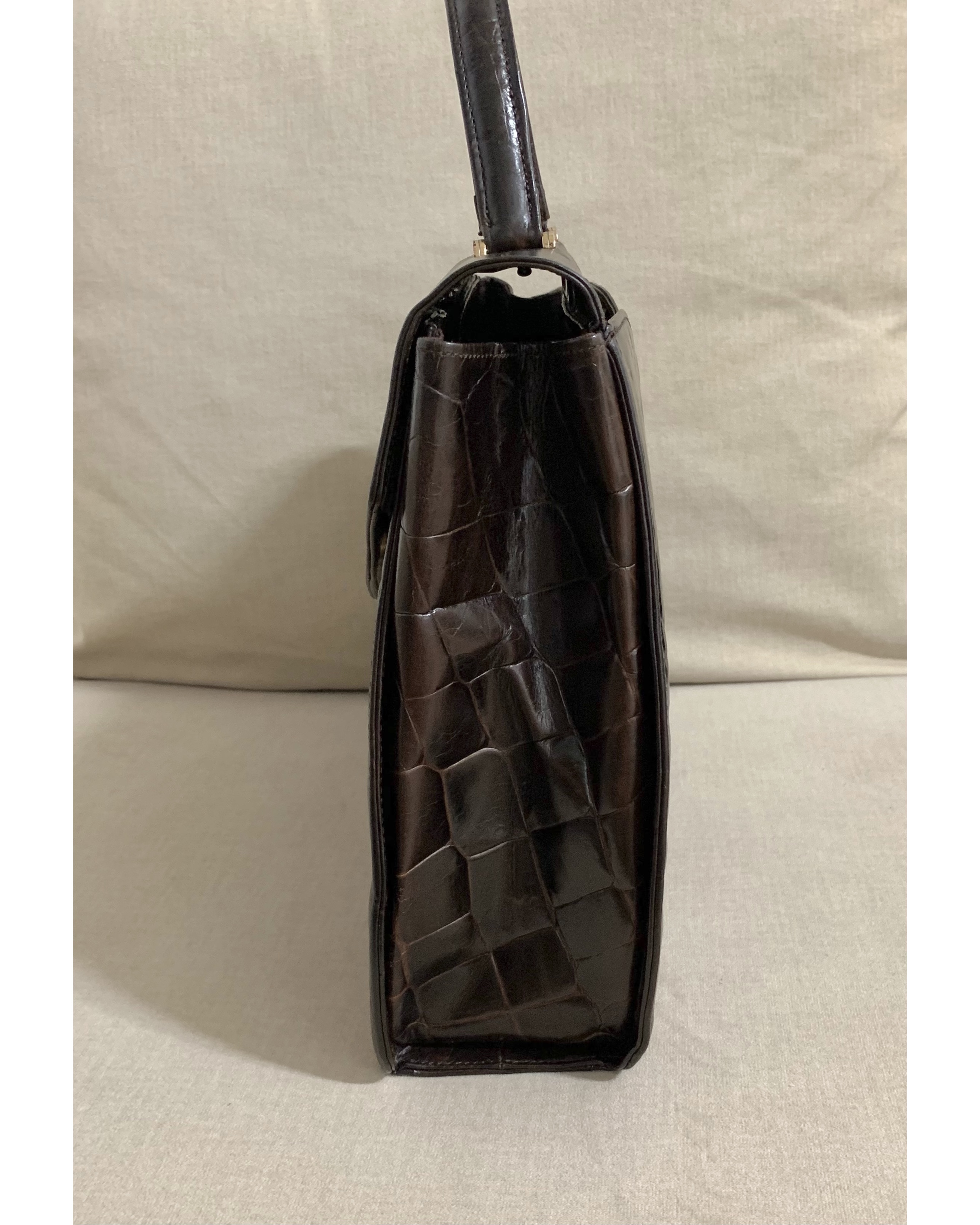 GENUINE vintage crocodile bag X CHANEL hanger CC objet no.38