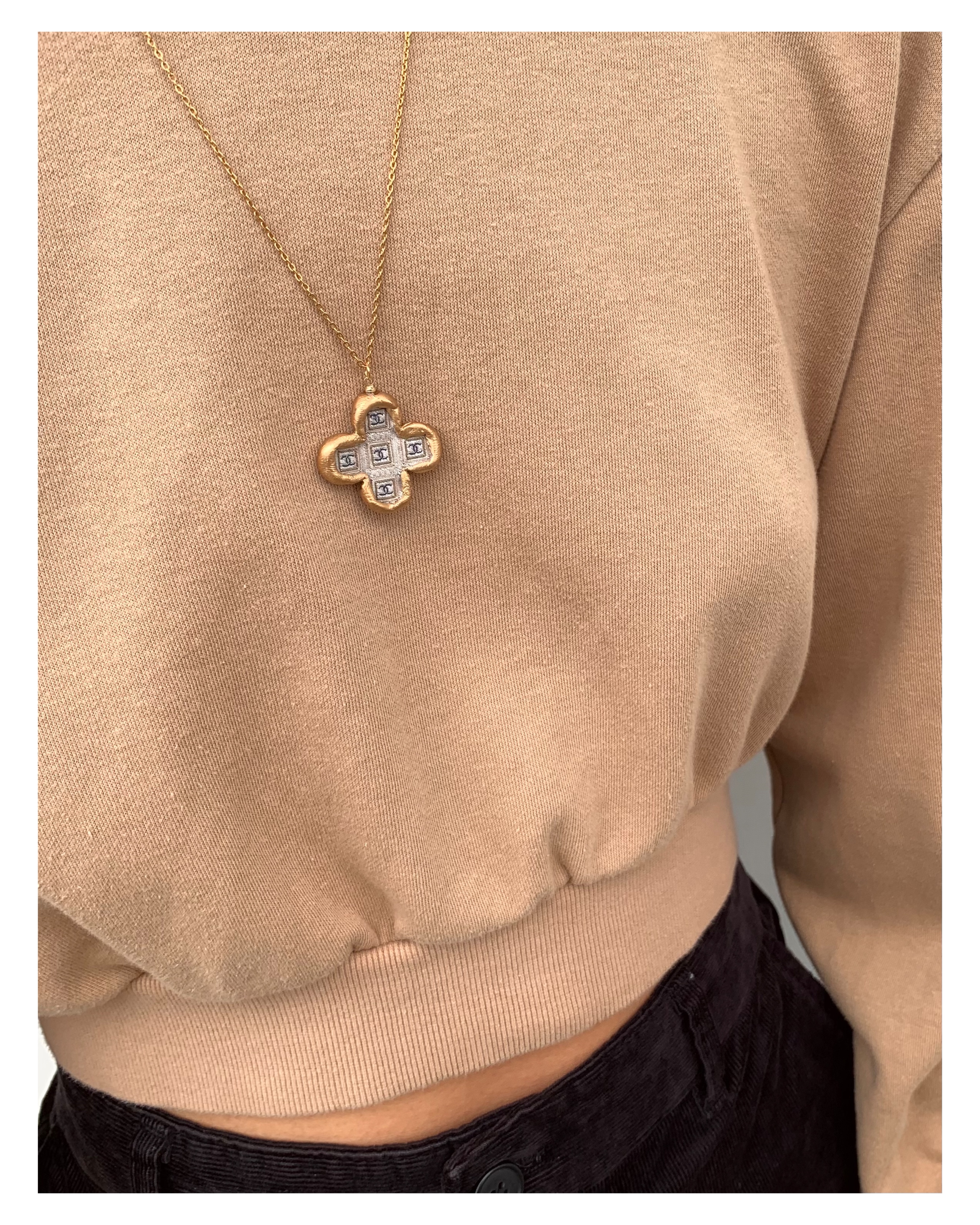 CHANEL clover silk pattern necklace no.37