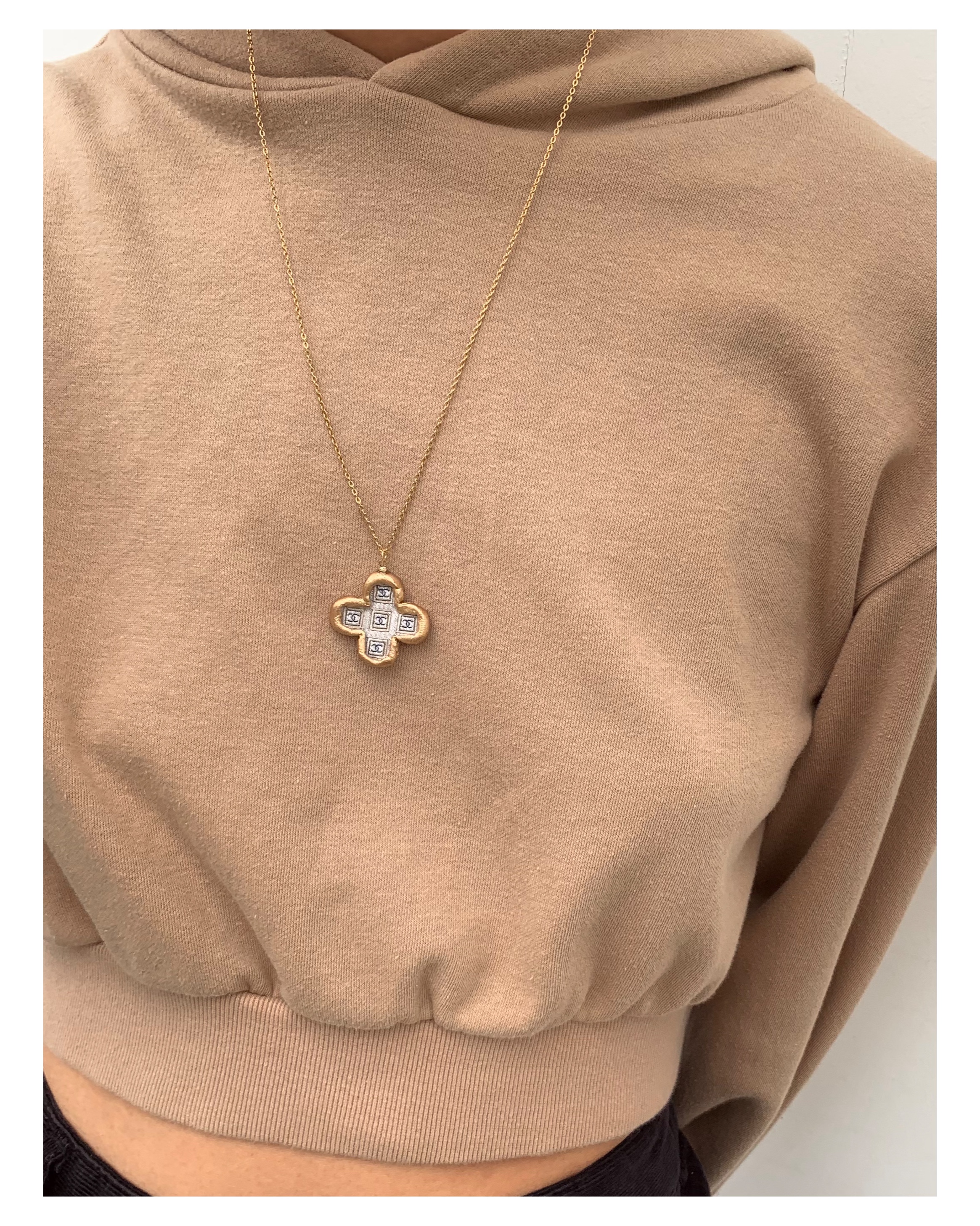 CHANEL clover silk pattern necklace no.37