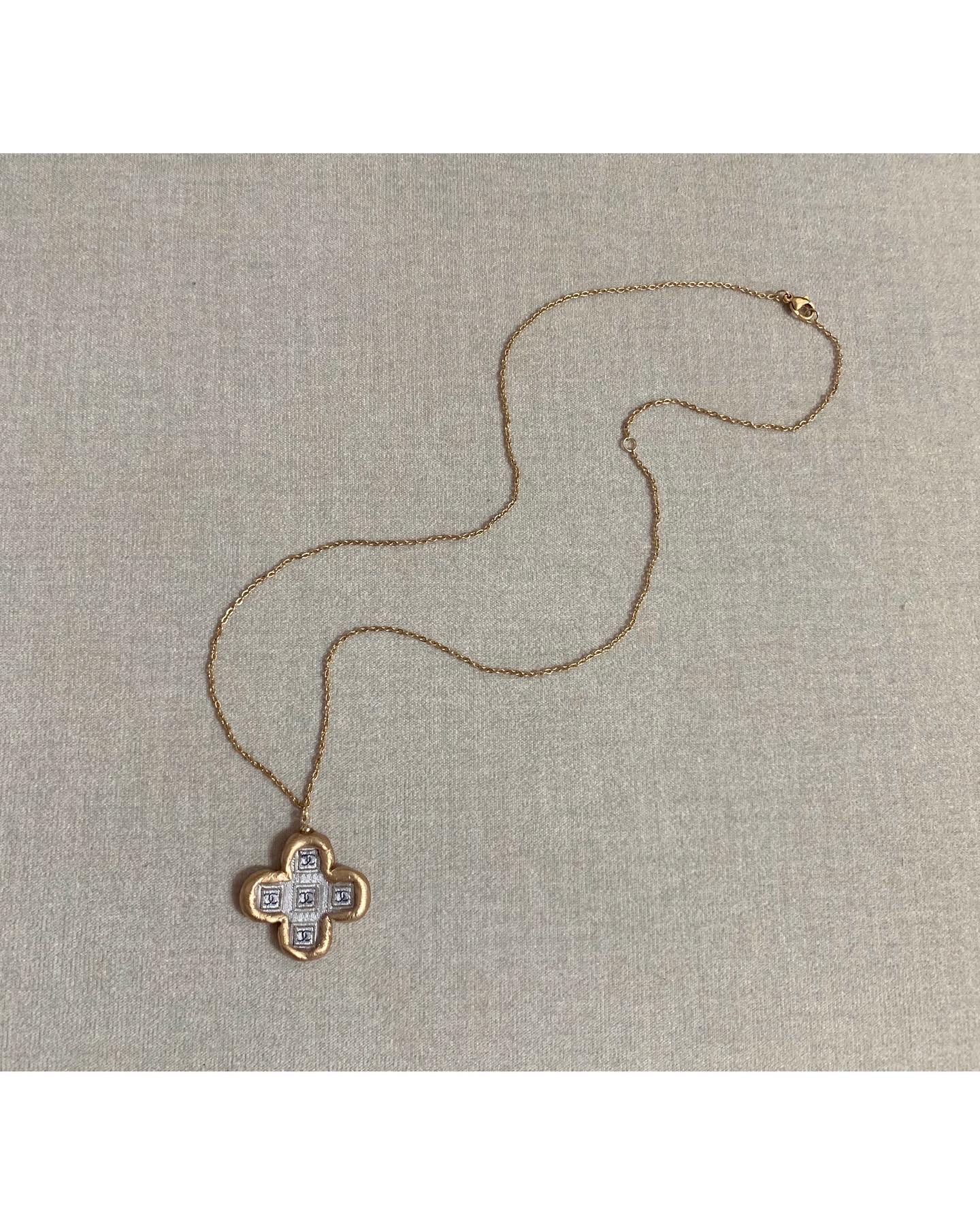 CHANEL clover silk pattern necklace no.37