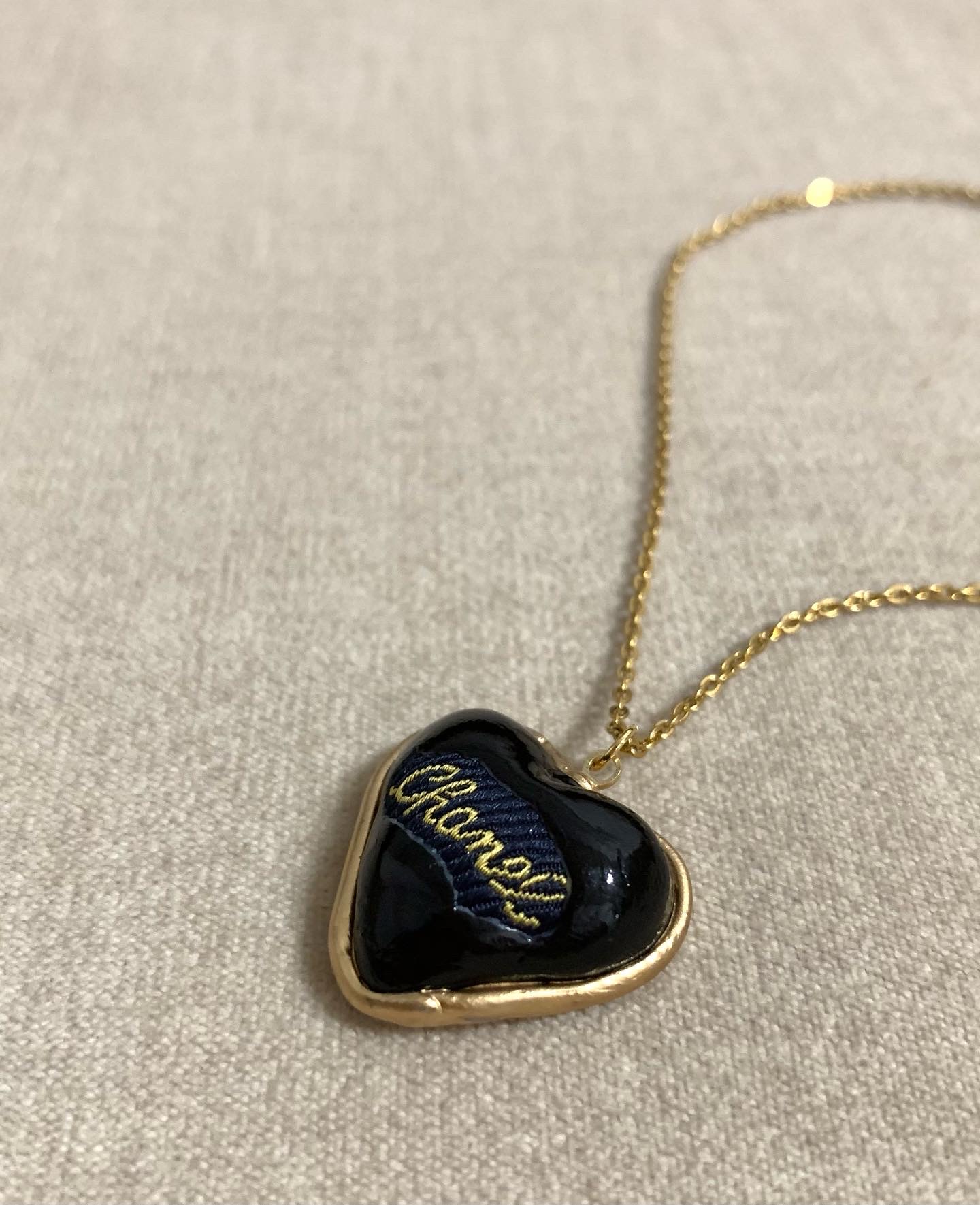 CHANEL heart chocolate Initial silk button necklace no.38