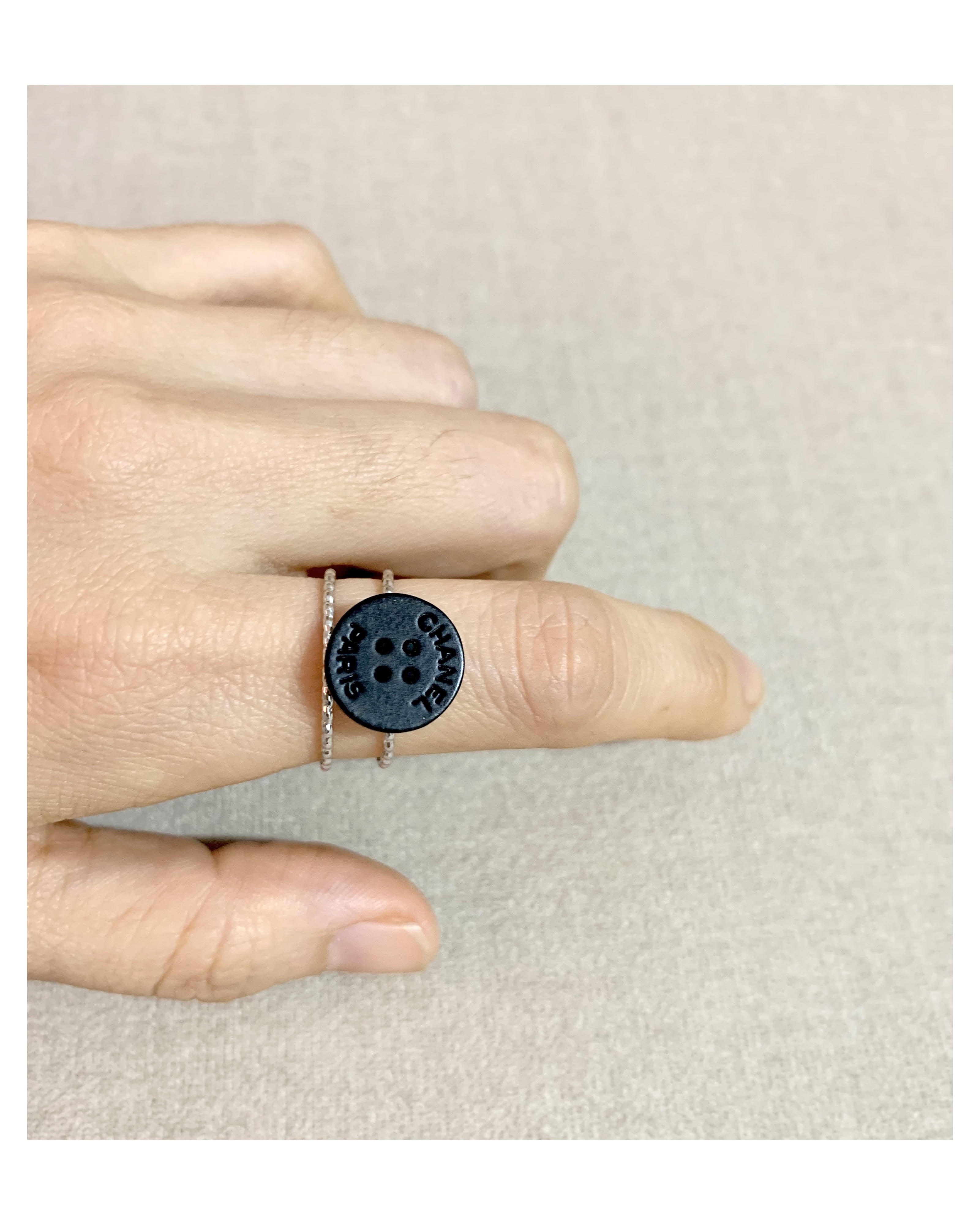 CHANEL button no.68