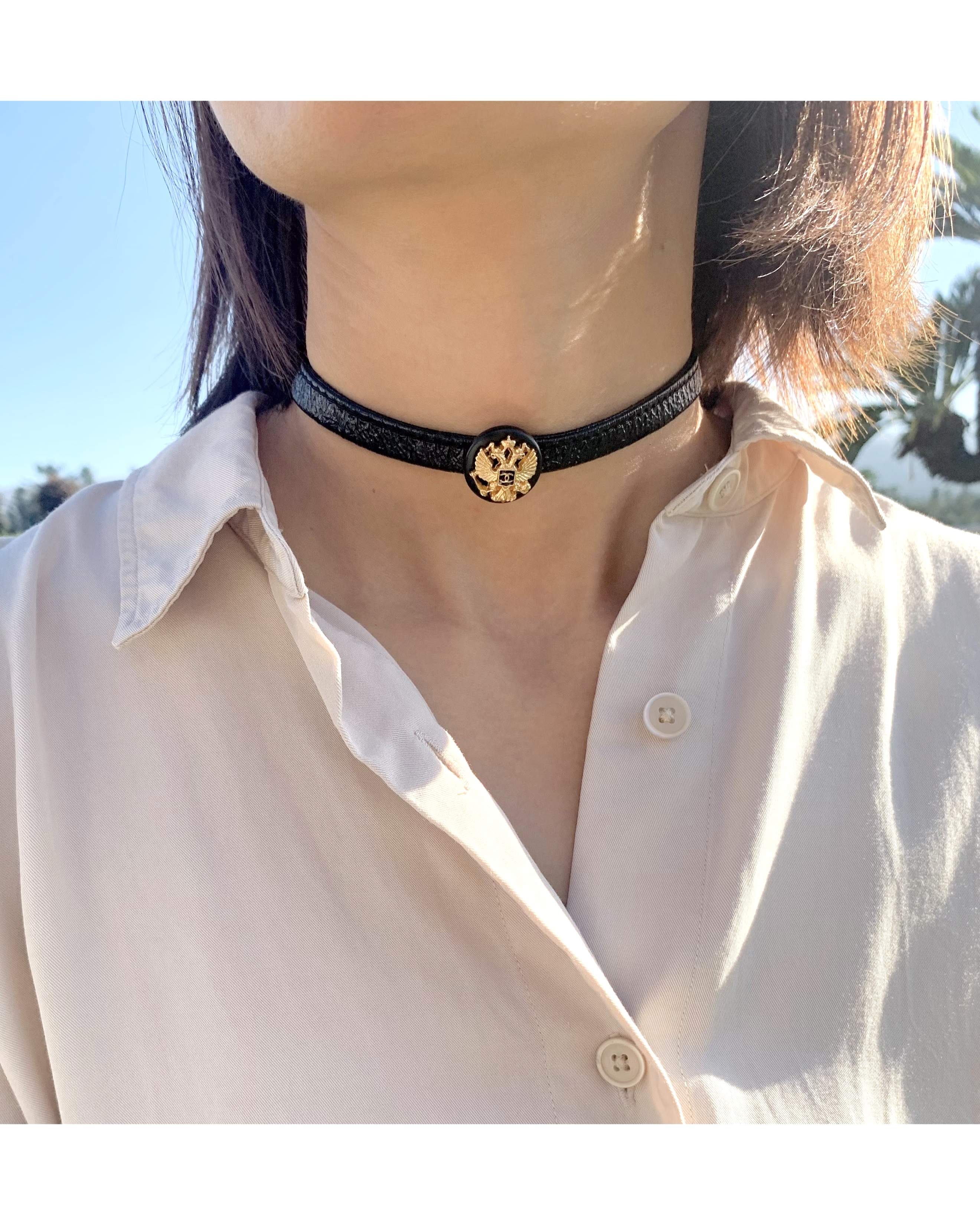 CHANEL button no.69