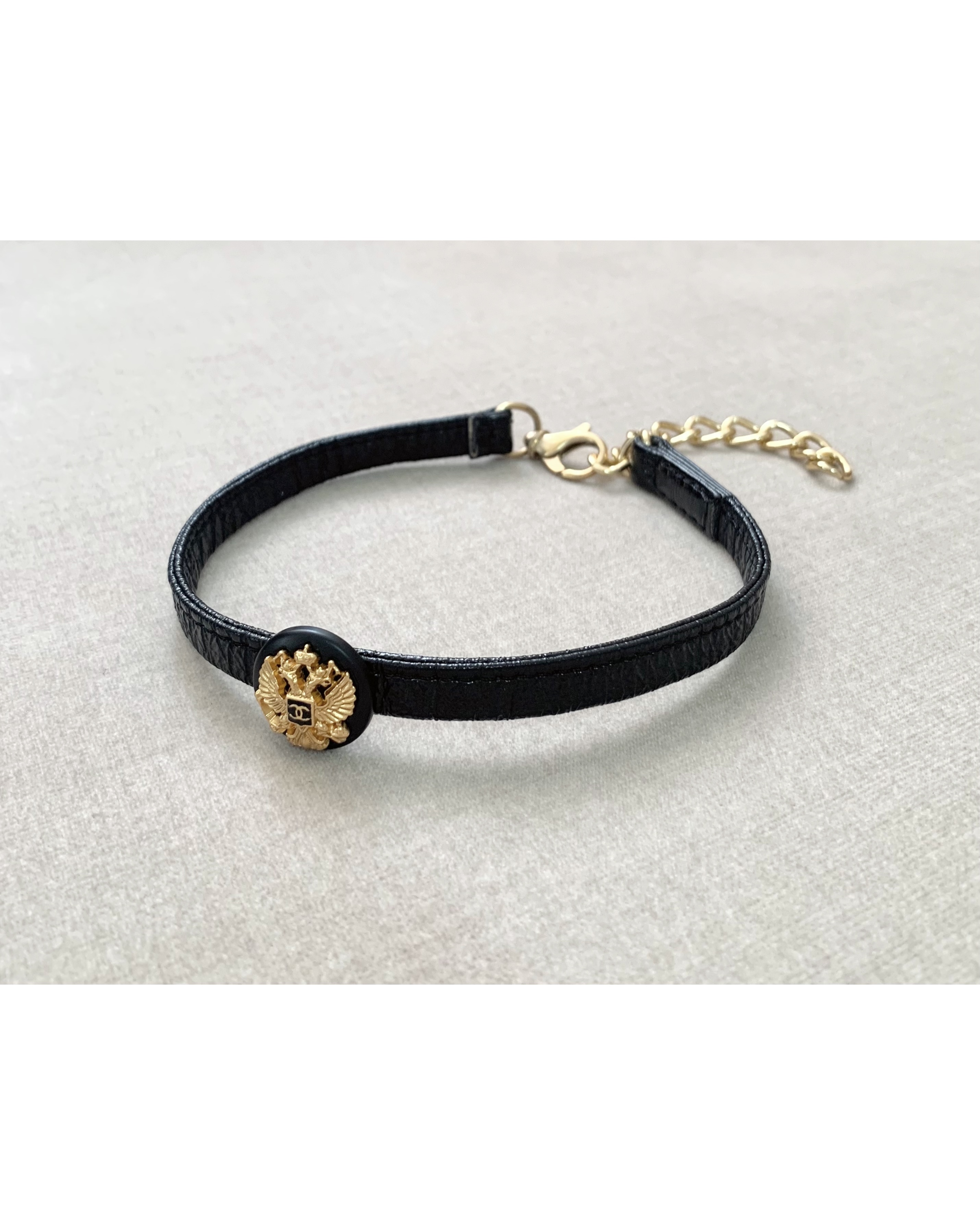 CHANEL button no.69