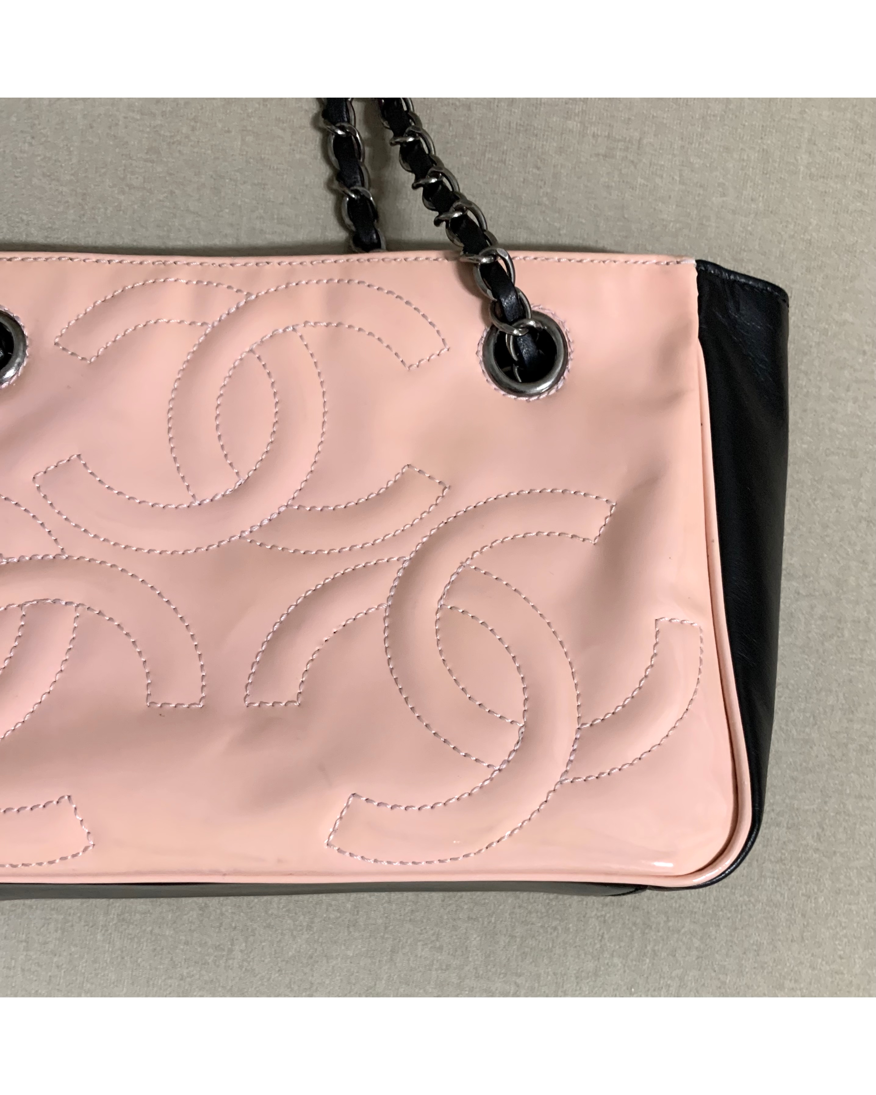 CHANEL pink triple CC black combination chain bag no.47