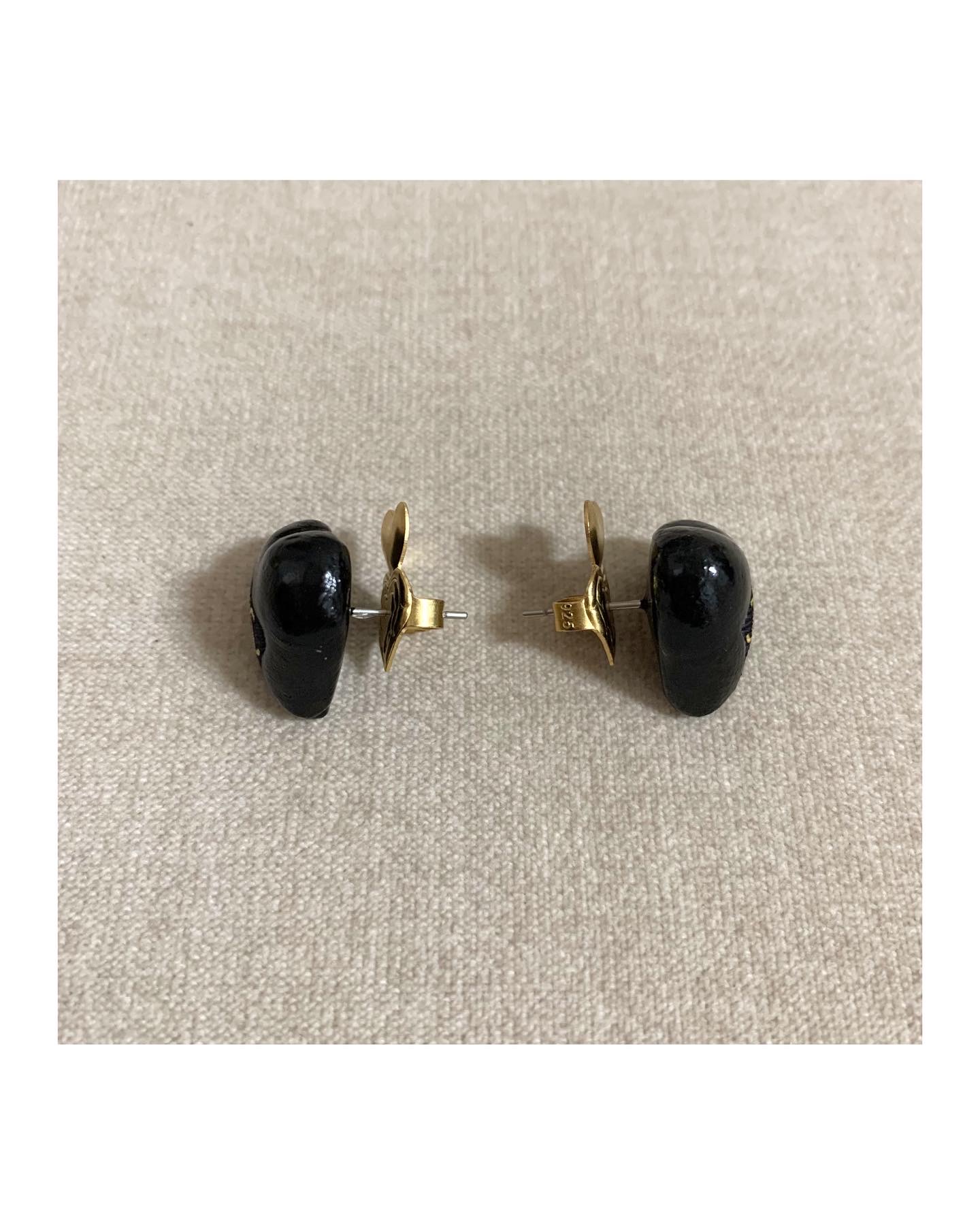 CHANEL black silk heart earring no.42
