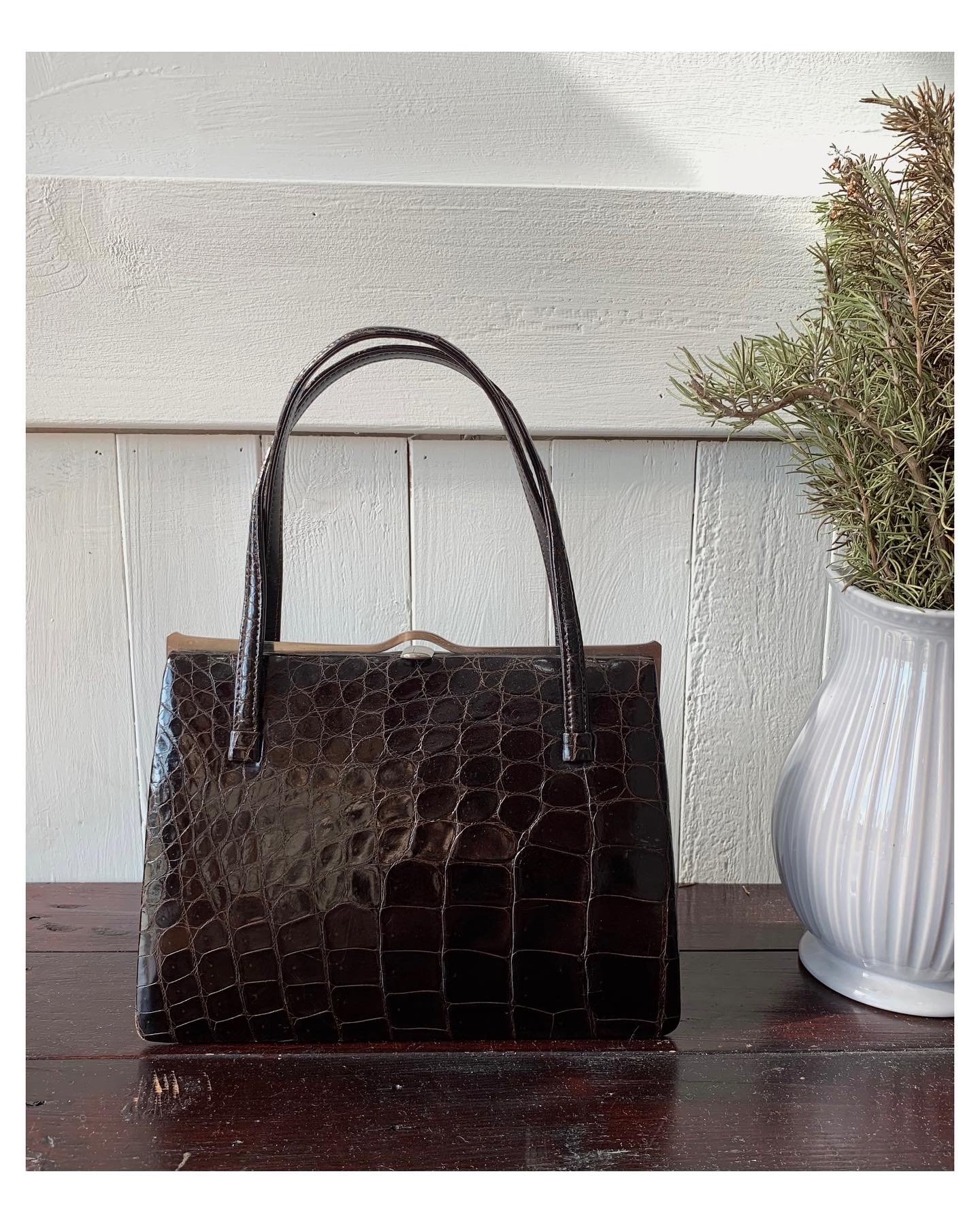 GENUINE vintage crocodile bag X CHANEL hanger CC objet no.36