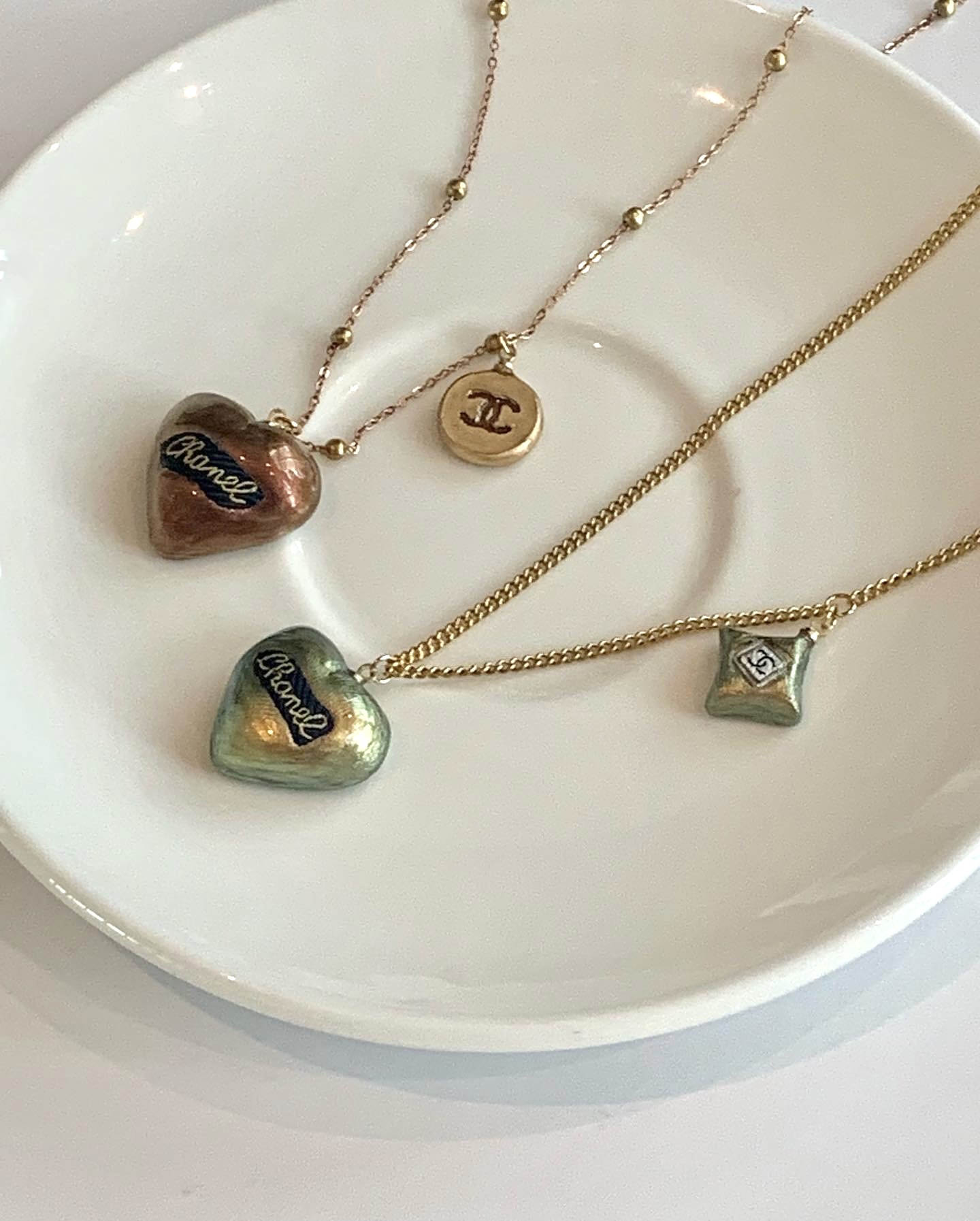 CHANEL heart & small charm necklace no.44