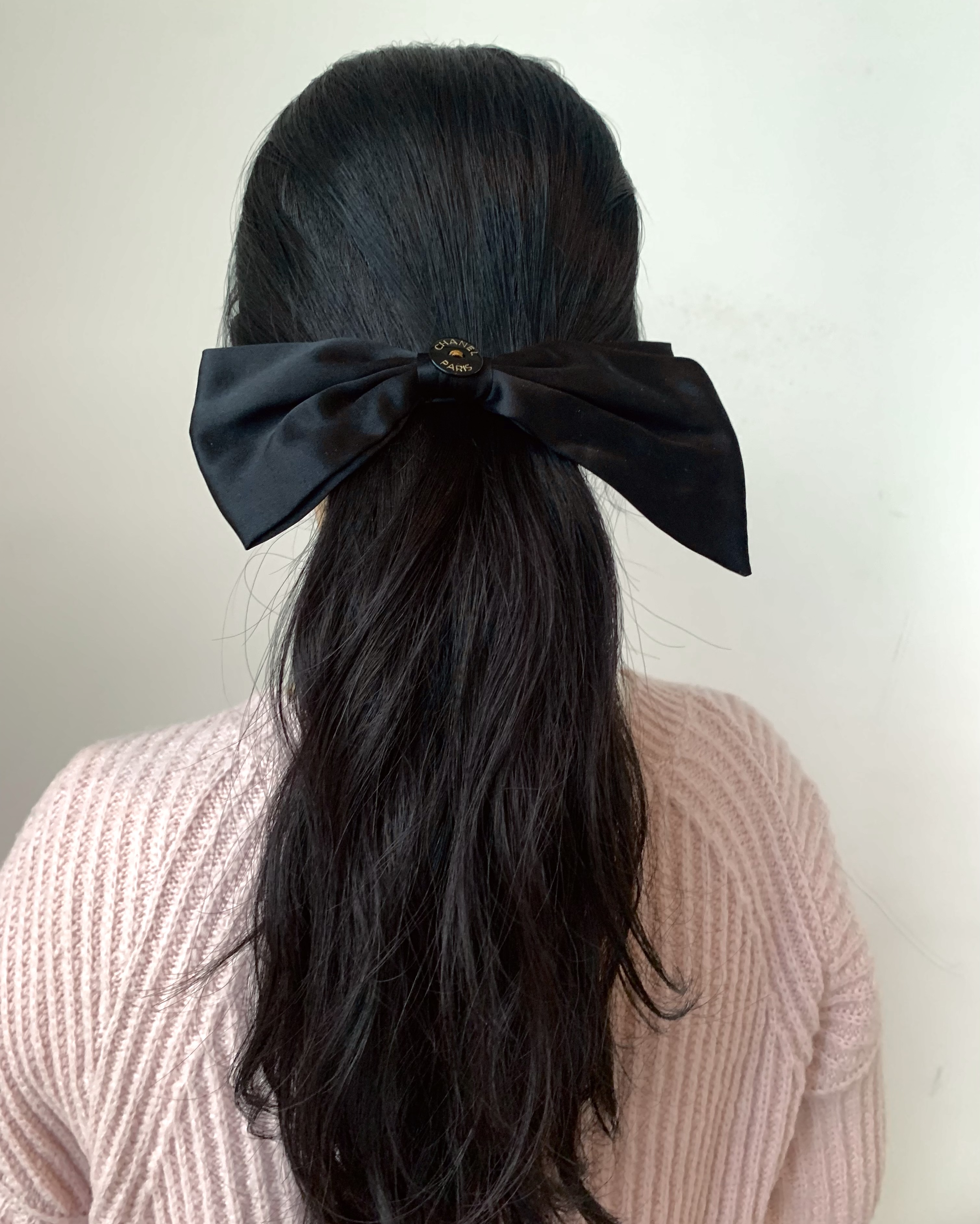 CHANEL button no.76