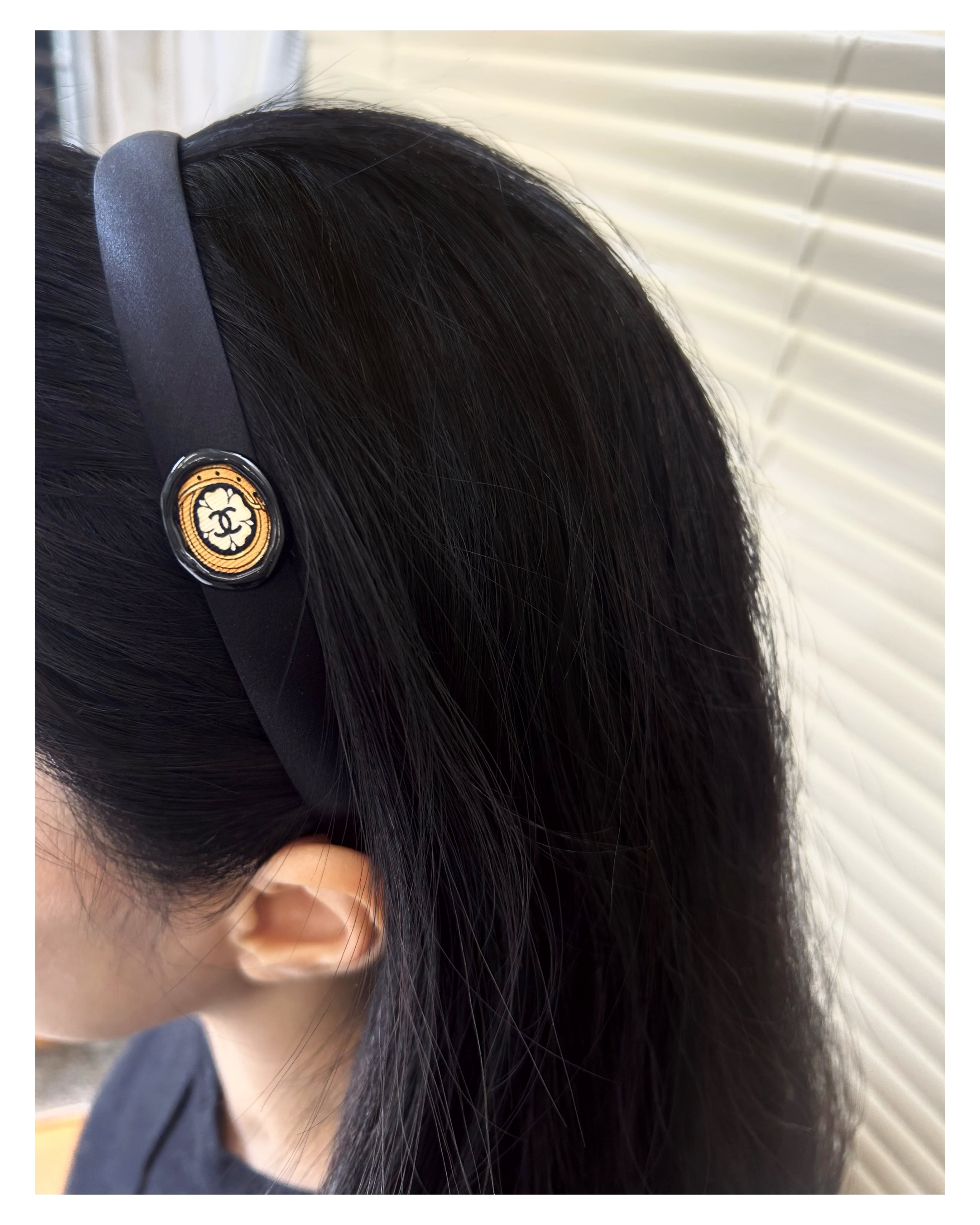 CHANEL silk camelia CC hair band no.60