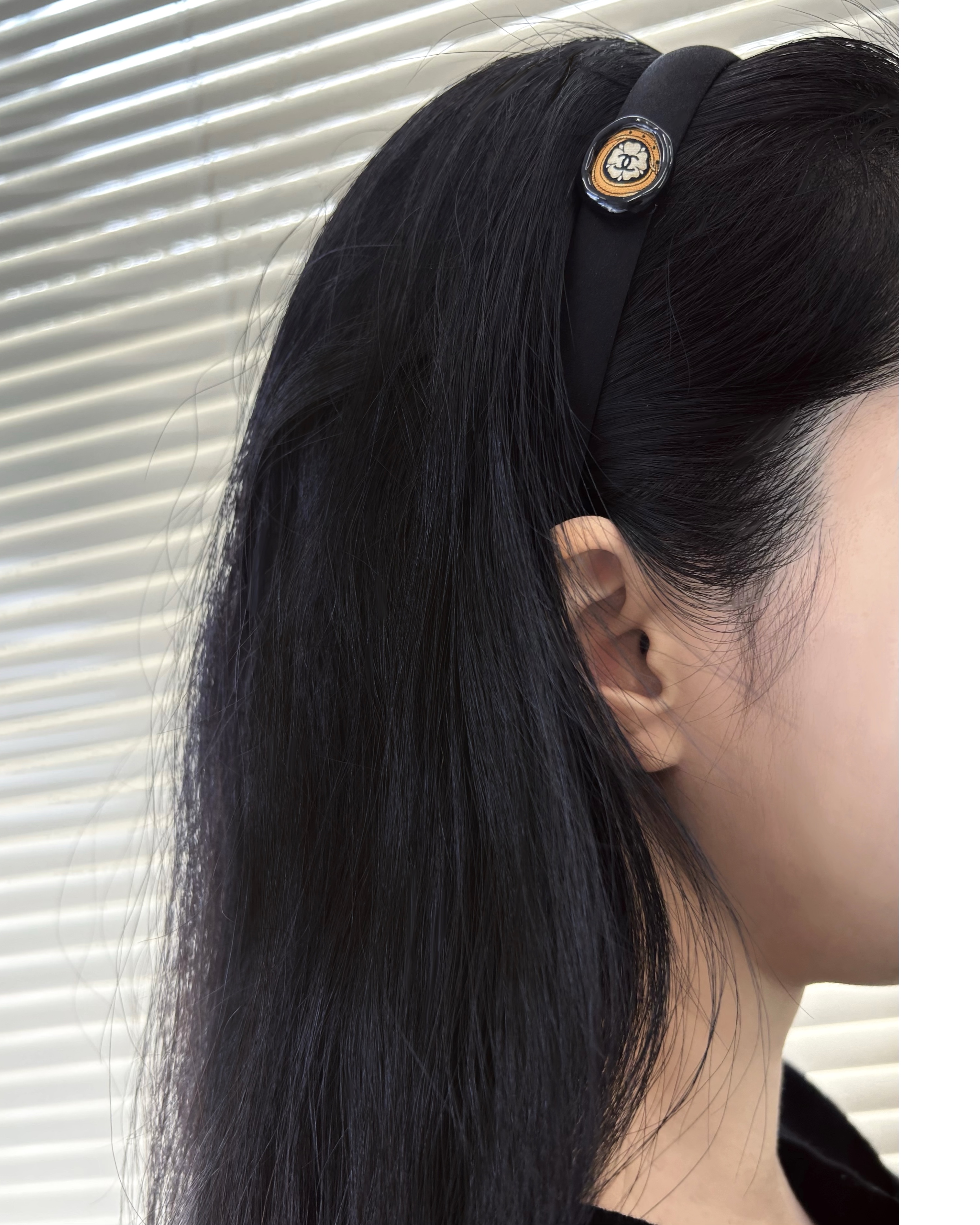 CHANEL silk camelia CC hair band no.60