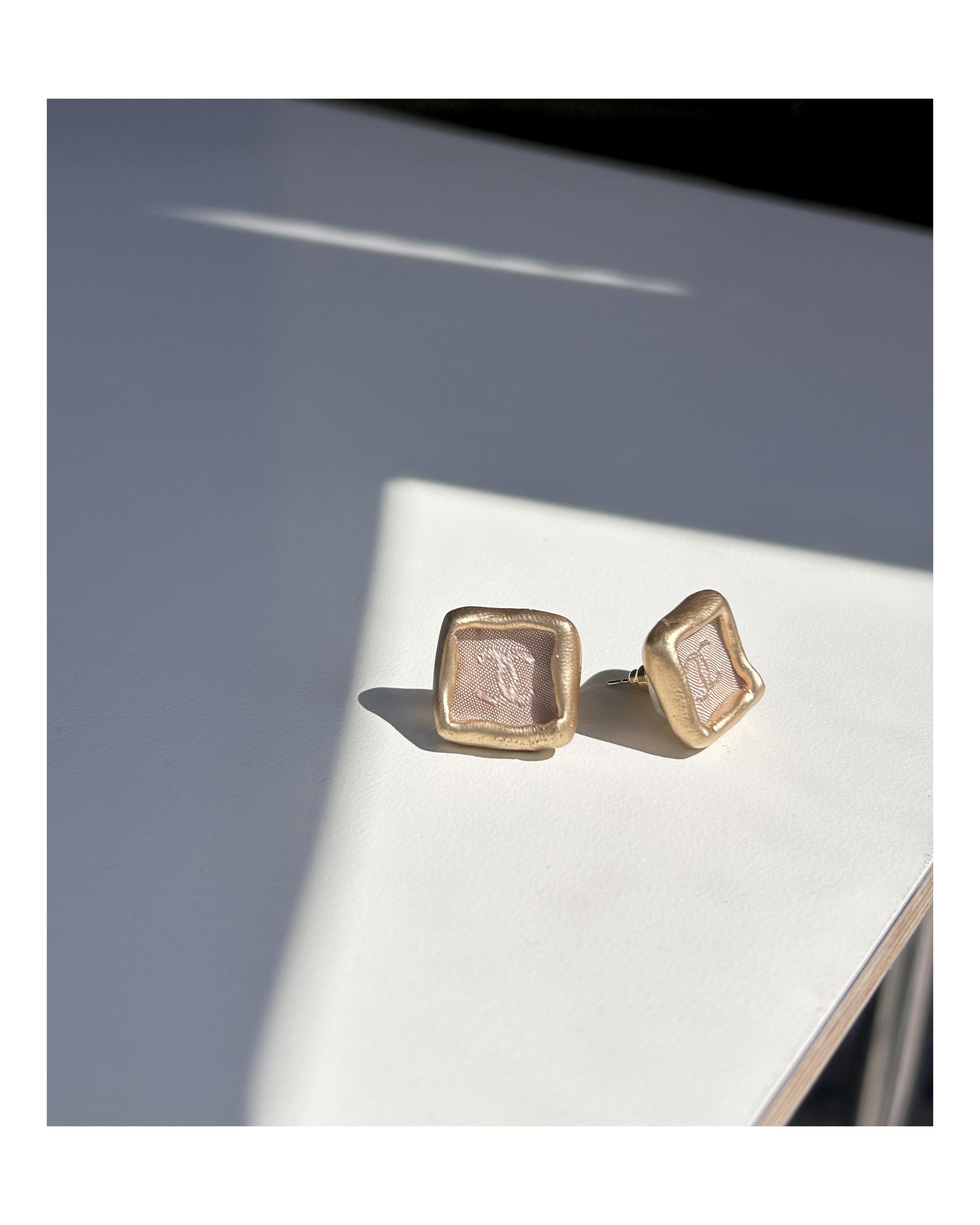 CHANEL pink silk square earring no.49