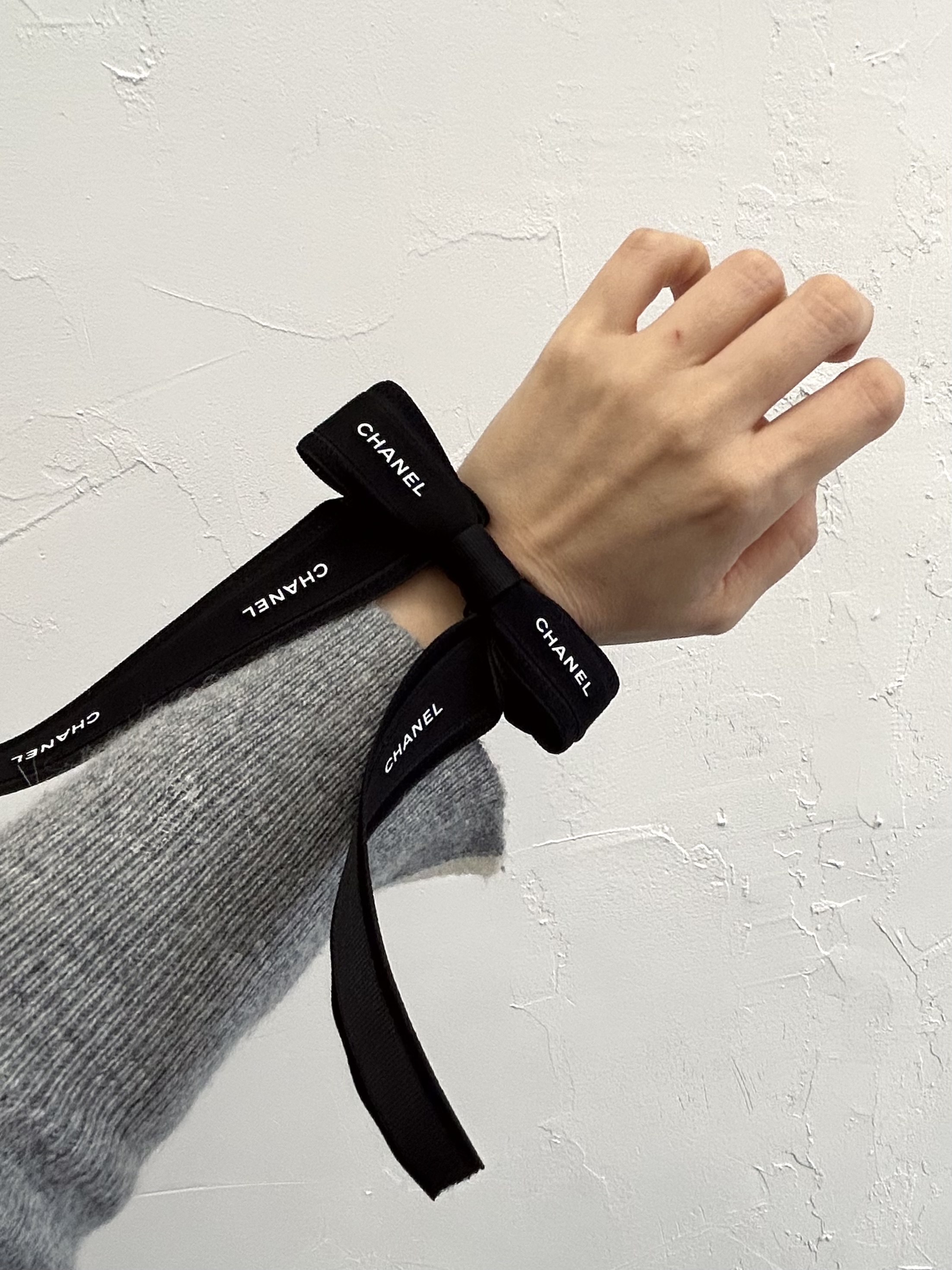 CHANEL black ribbon hair scrunchie no.62