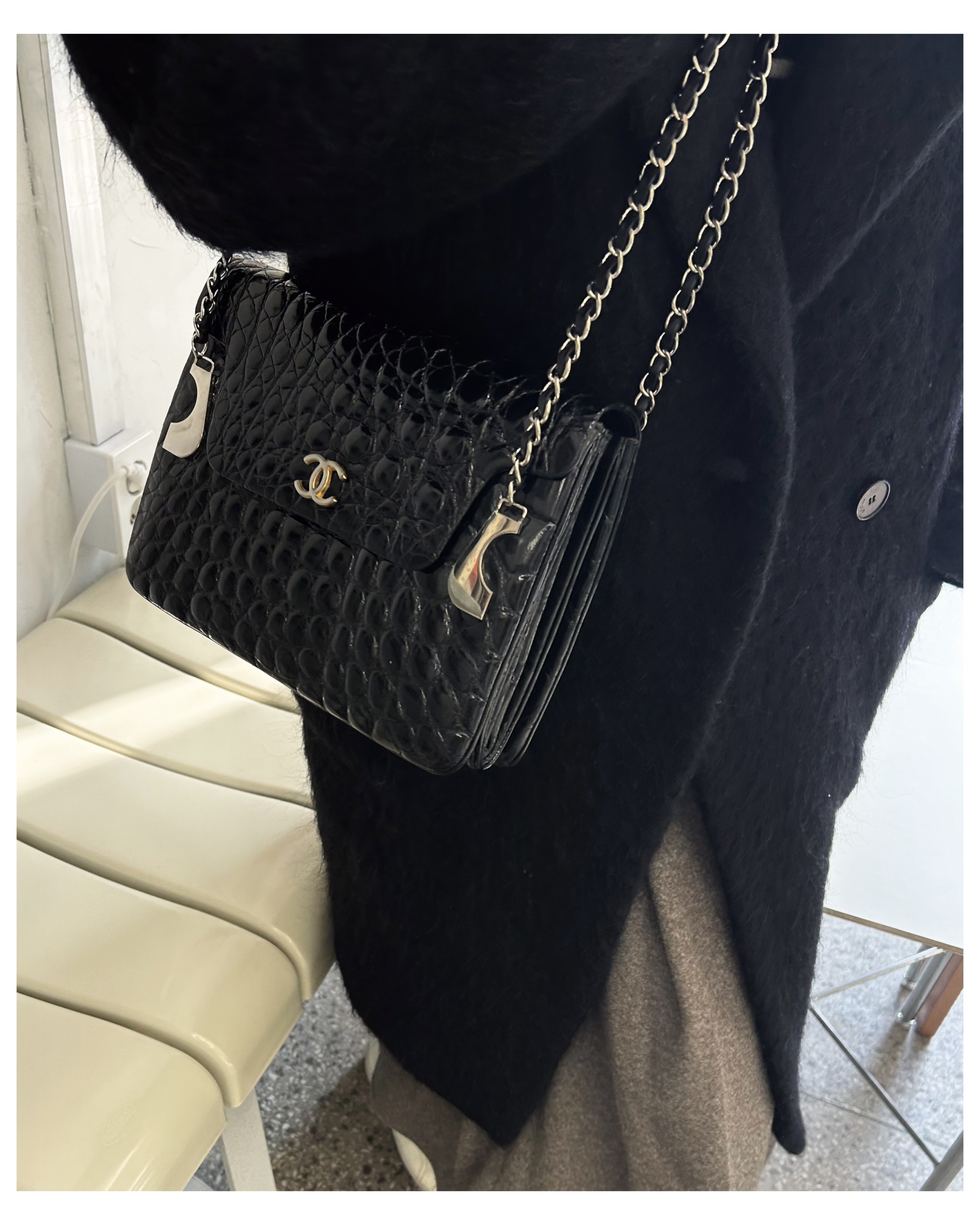 GENUINE vintage crocodile bag X CHANEL hanger CC objet no.37
