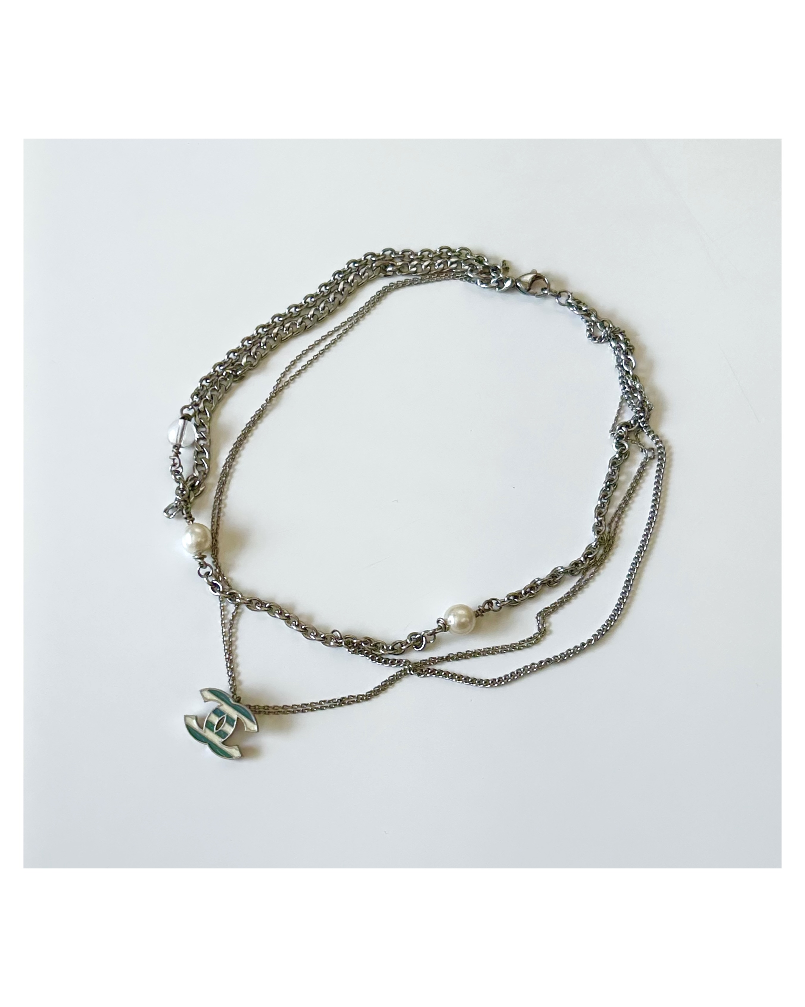 13년도 CHANEL mint/beige stripe CC necklace with pearl, clear glass