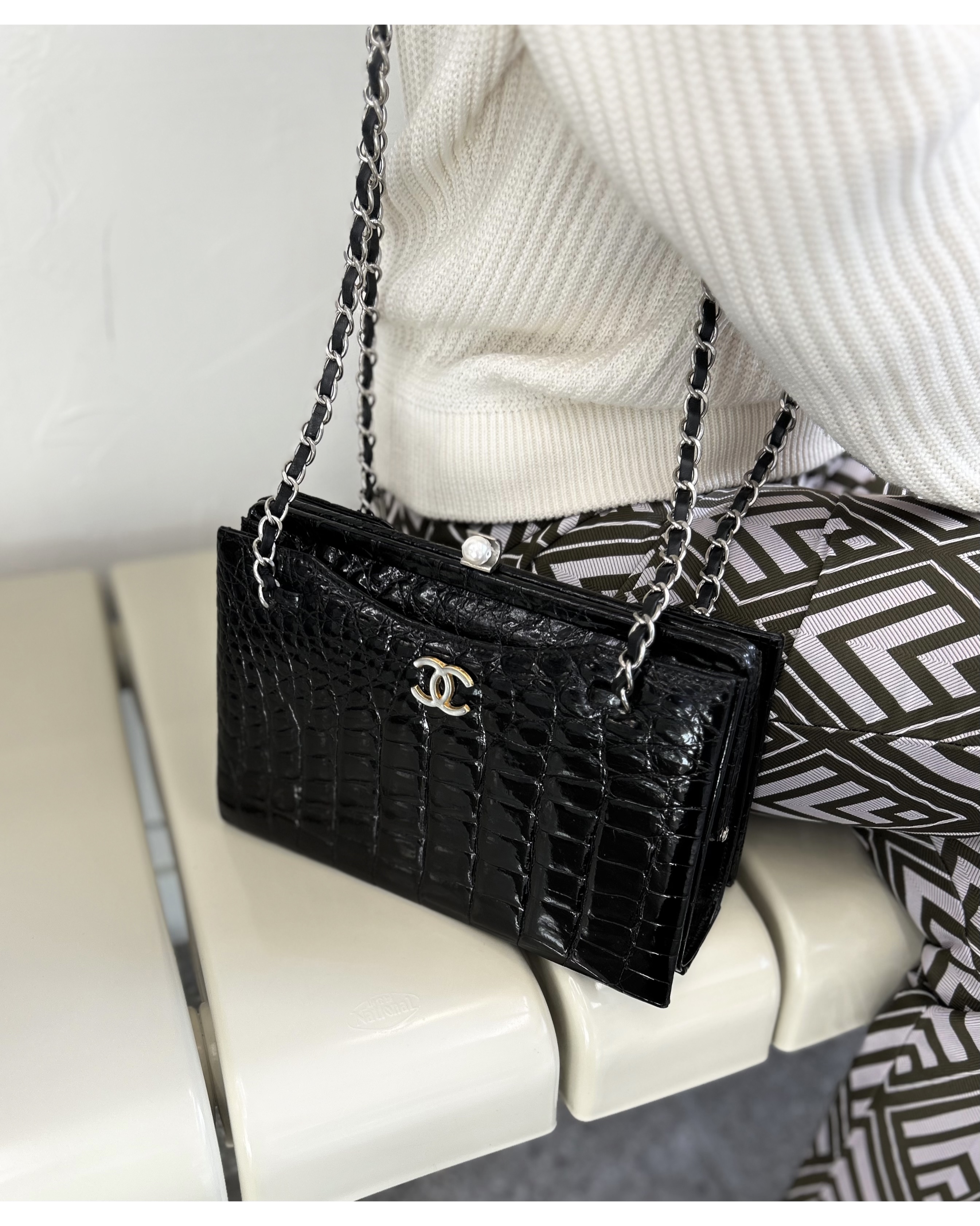 GENUINE vintage crocodile bag X CHANEL hanger CC objet no.39
