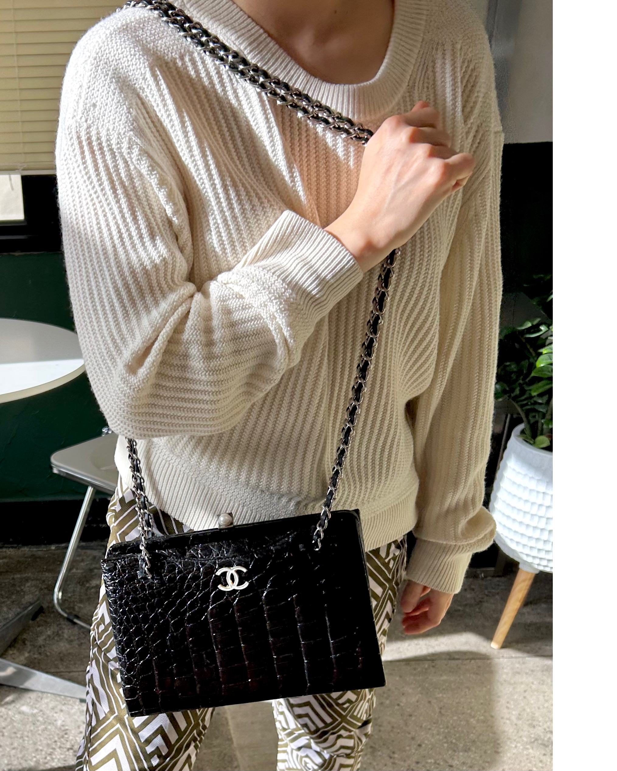 GENUINE vintage crocodile bag X CHANEL hanger CC objet no.39