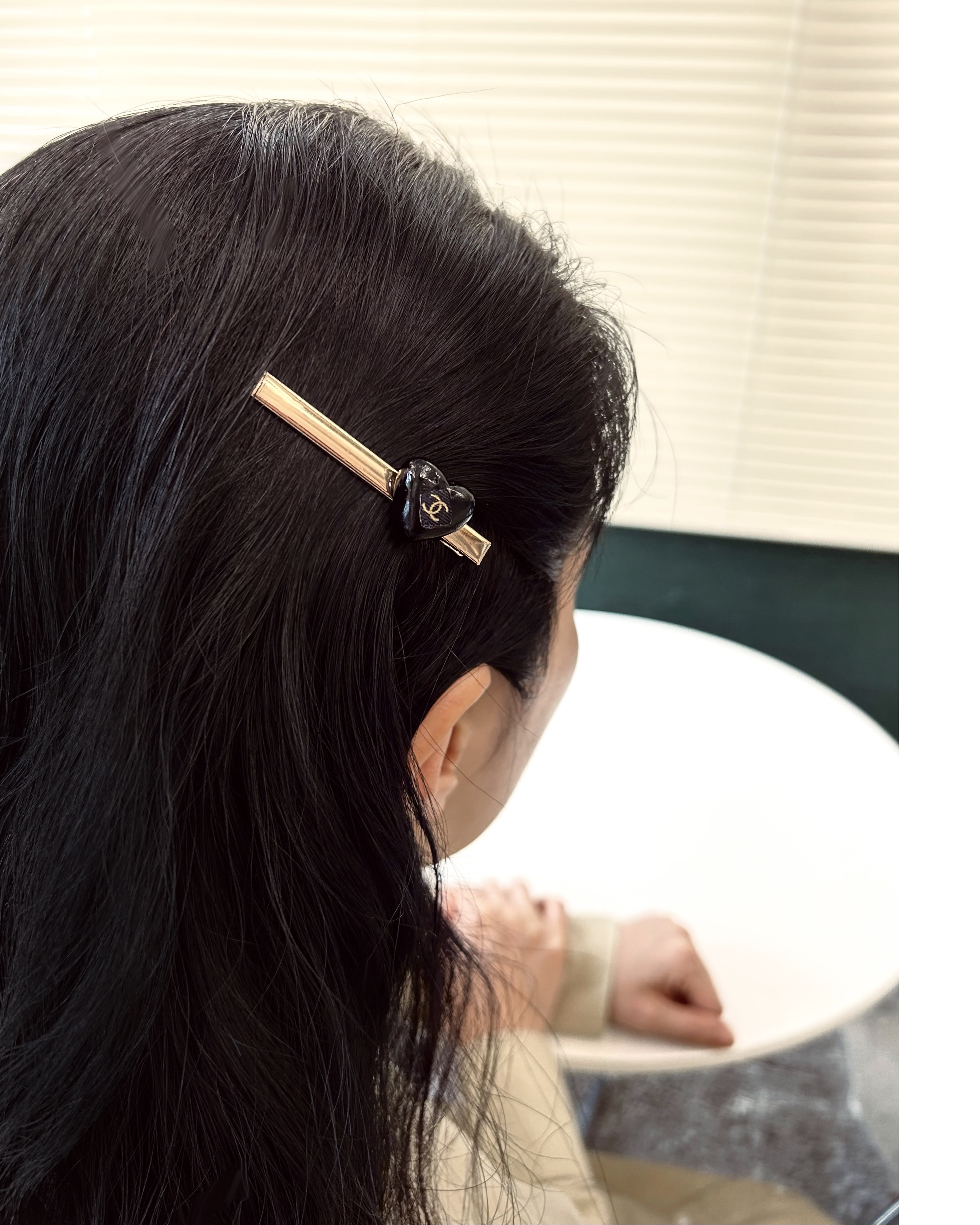 CHANEL black CC heart hair clip no.64