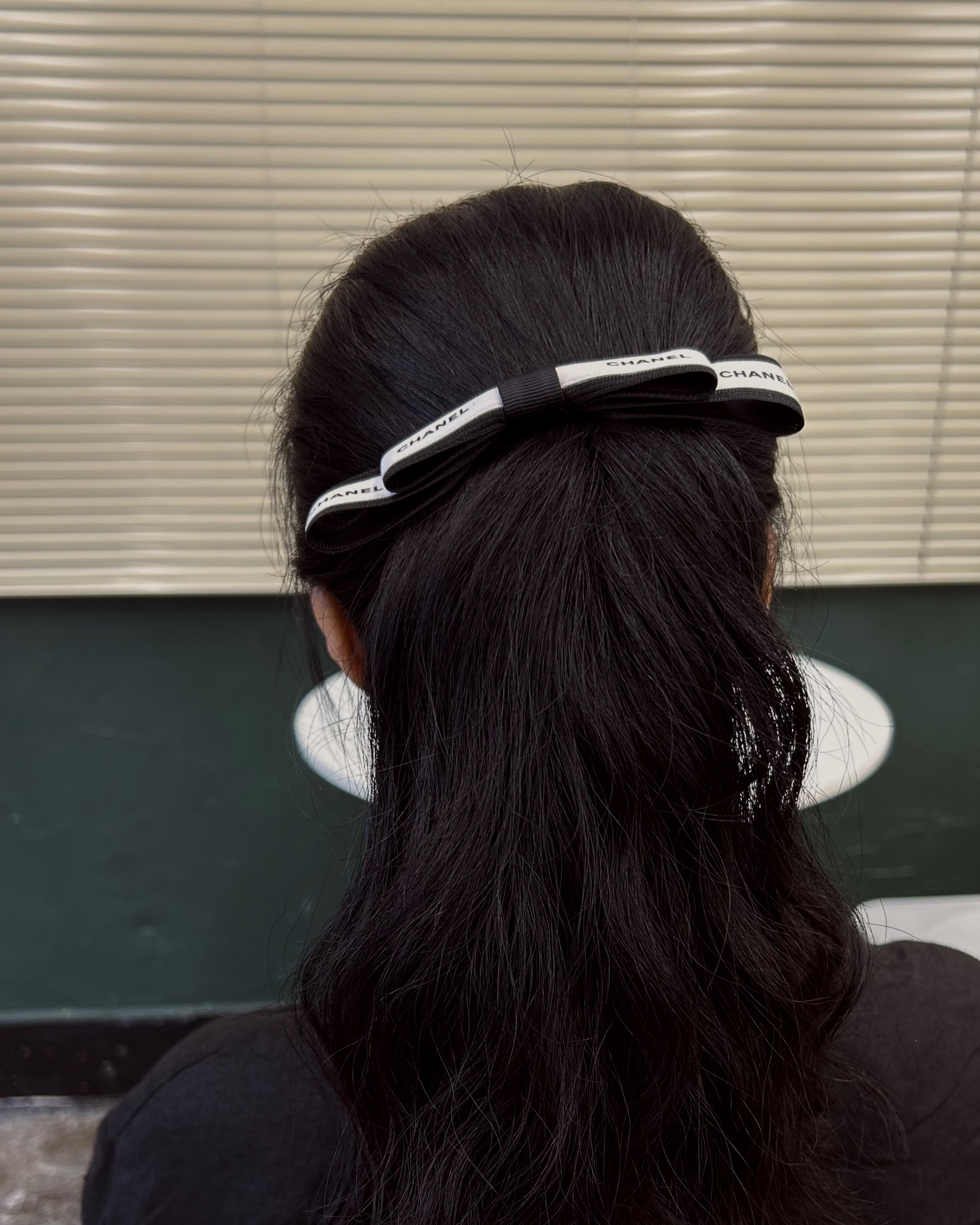CHANEL black CC heart hair clip no.65