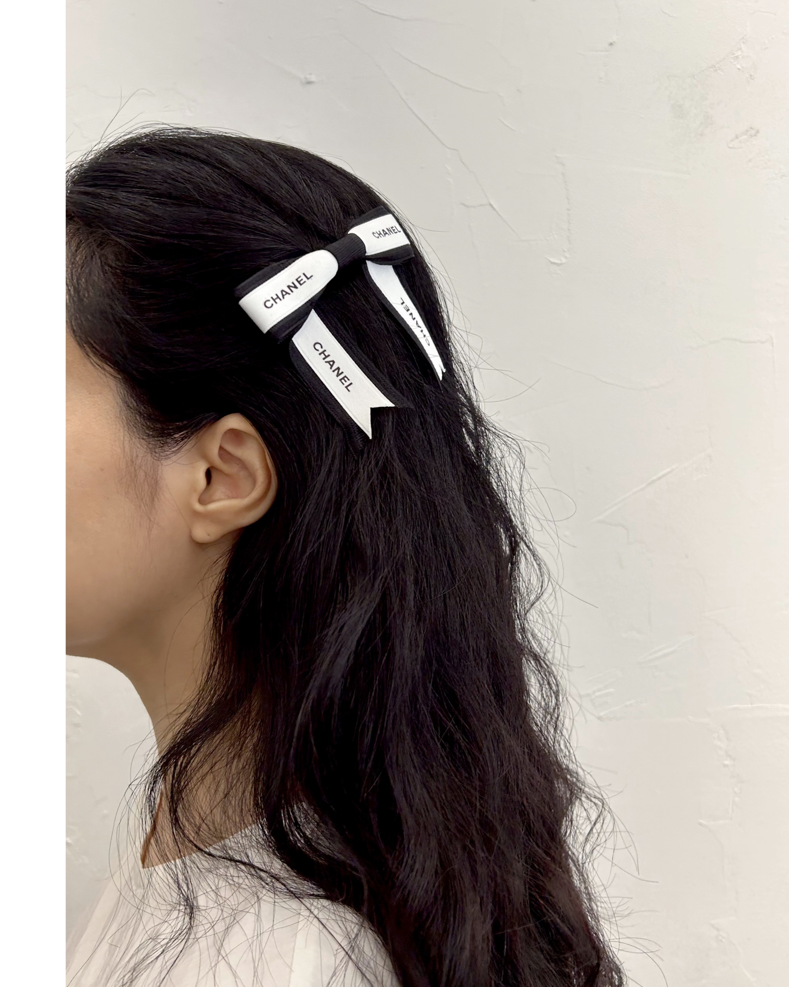 CHANEL initial ribbon hair pin no.68