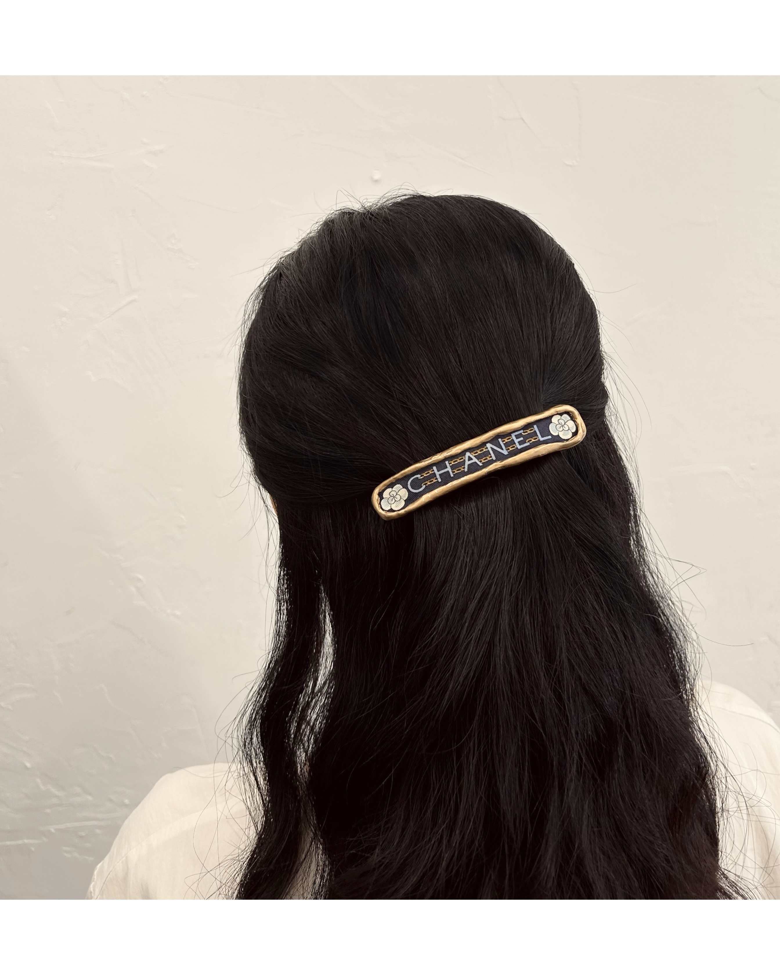 CHANEL camellia initial hair clip no.69