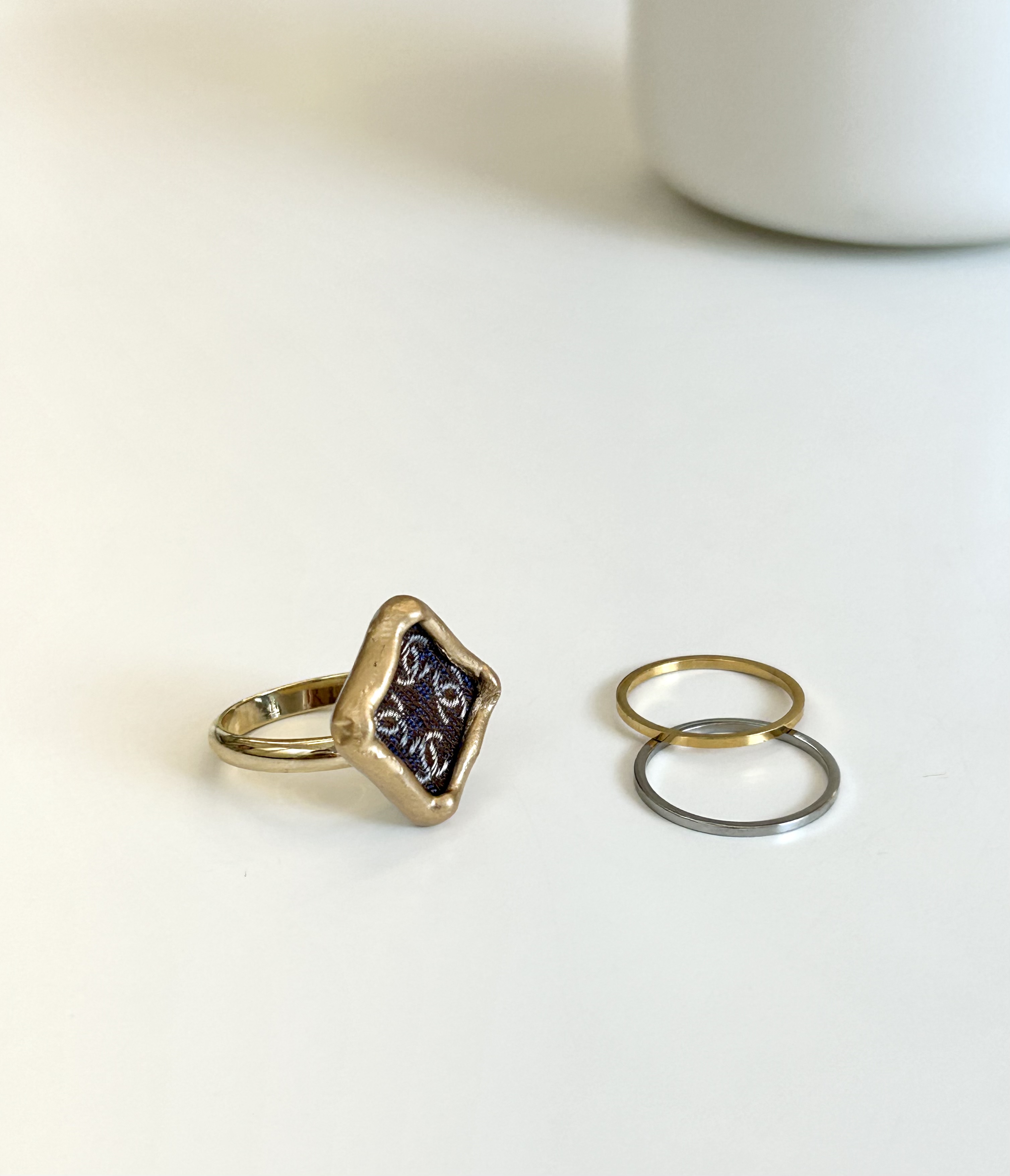 CHANEL brown & violet silk CC ring no.54