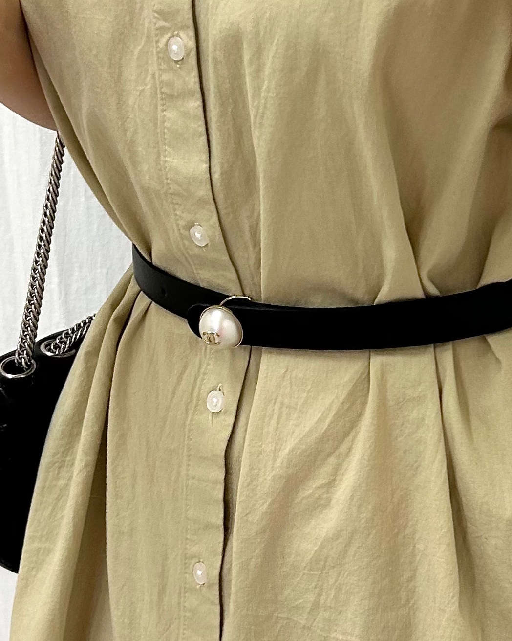 CHANEL pearl CC leather belt