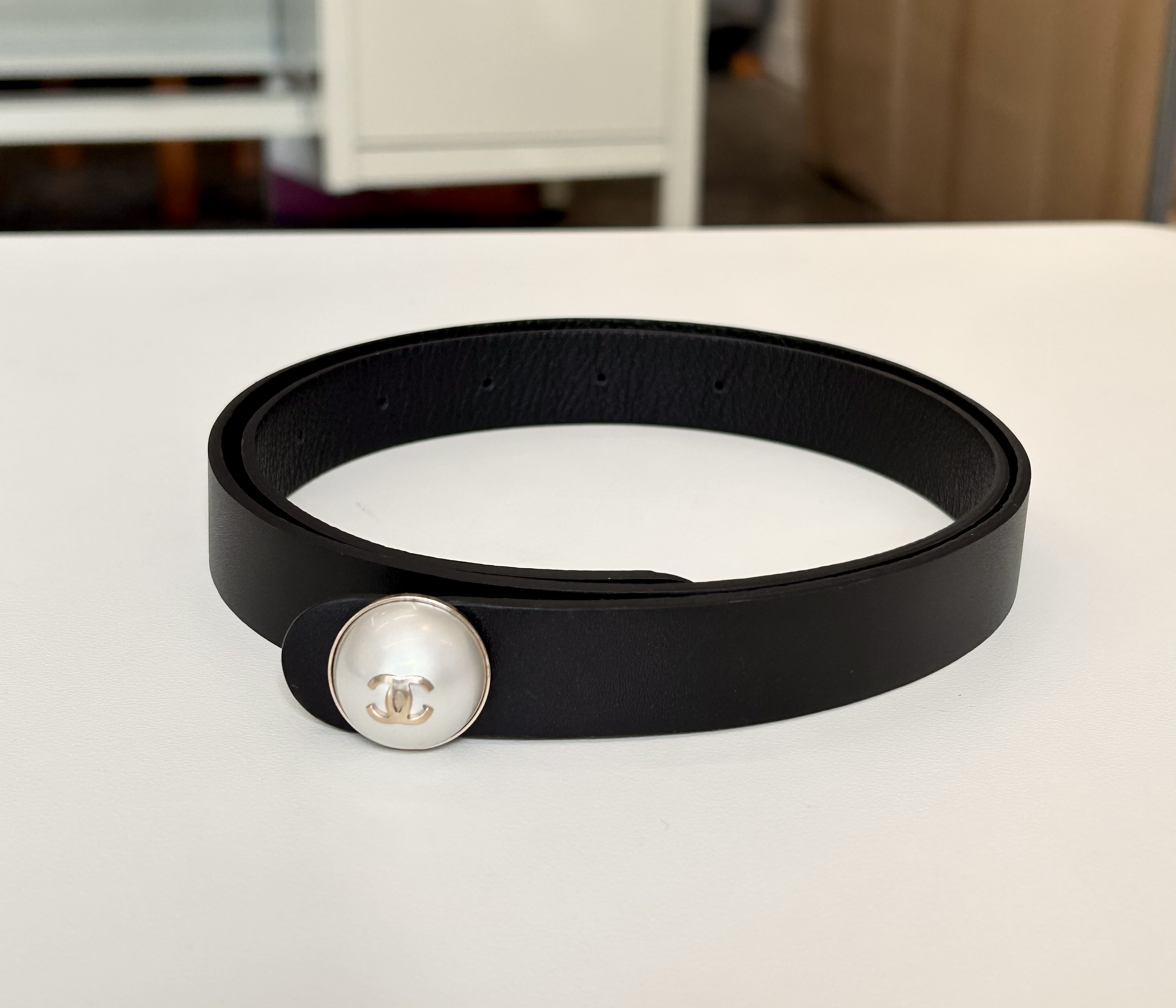 CHANEL pearl CC leather belt