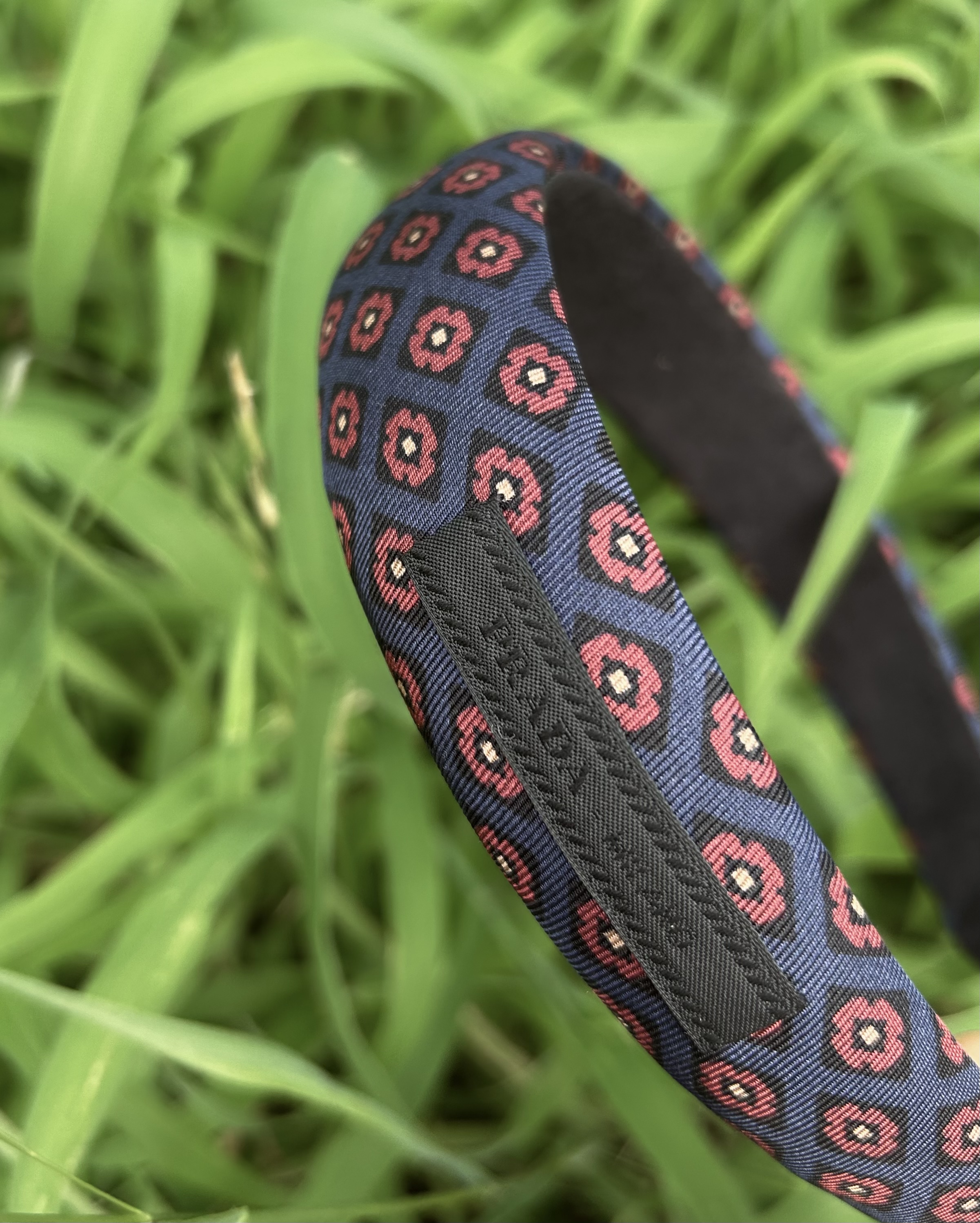 PRADA navy & burgundy silk hair band no.72