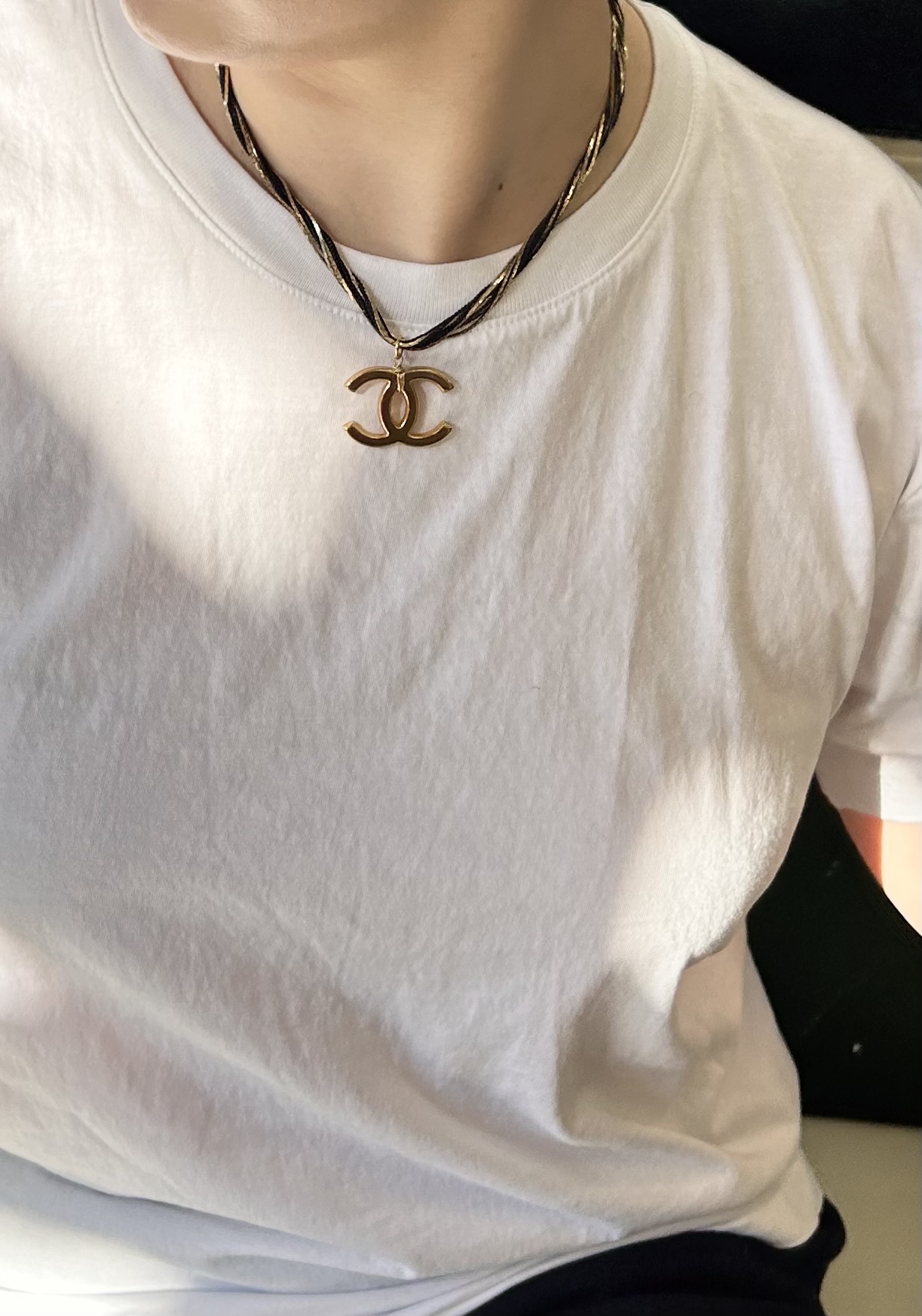 CHANEL hanger CC necklace no.19